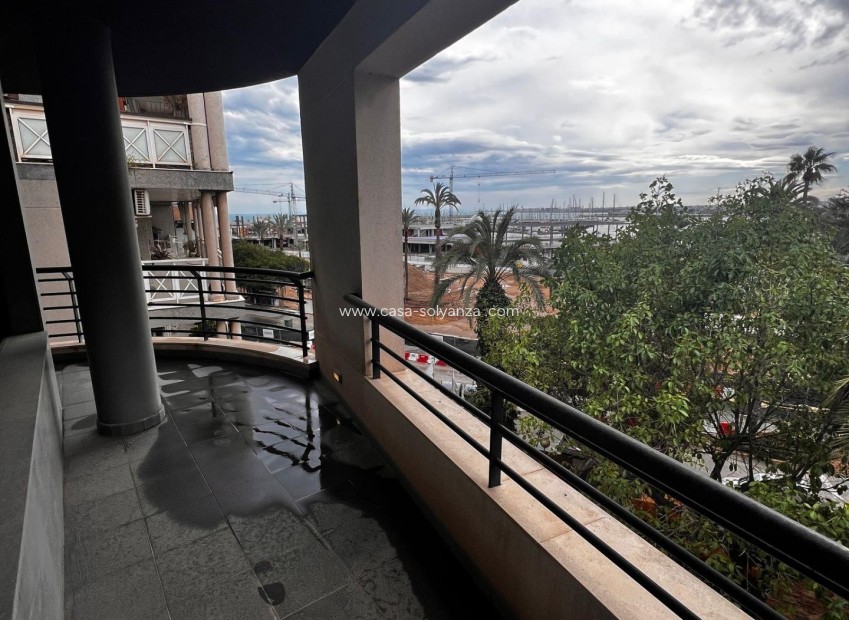 Reventa - Apartamento / piso - Torrevieja - Centro - Muelle Pesquero