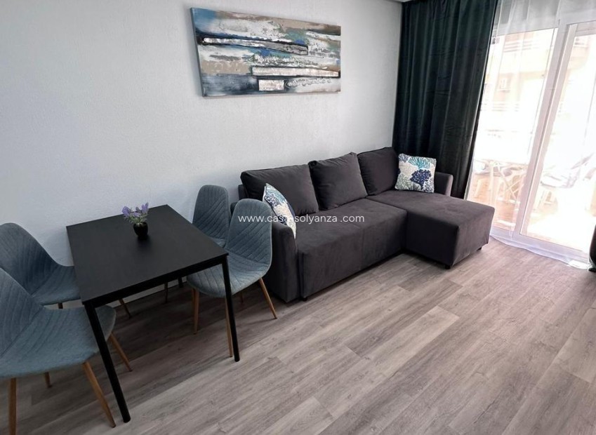 Reventa - Apartamento / piso - Torrevieja - Centro - Muelle Pesquero