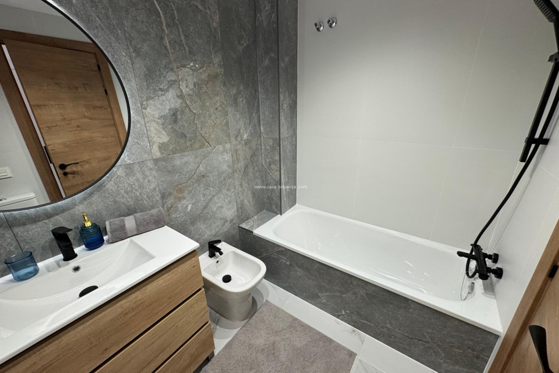 Reventa - Apartamento / piso - Torrevieja - Costa Blanca