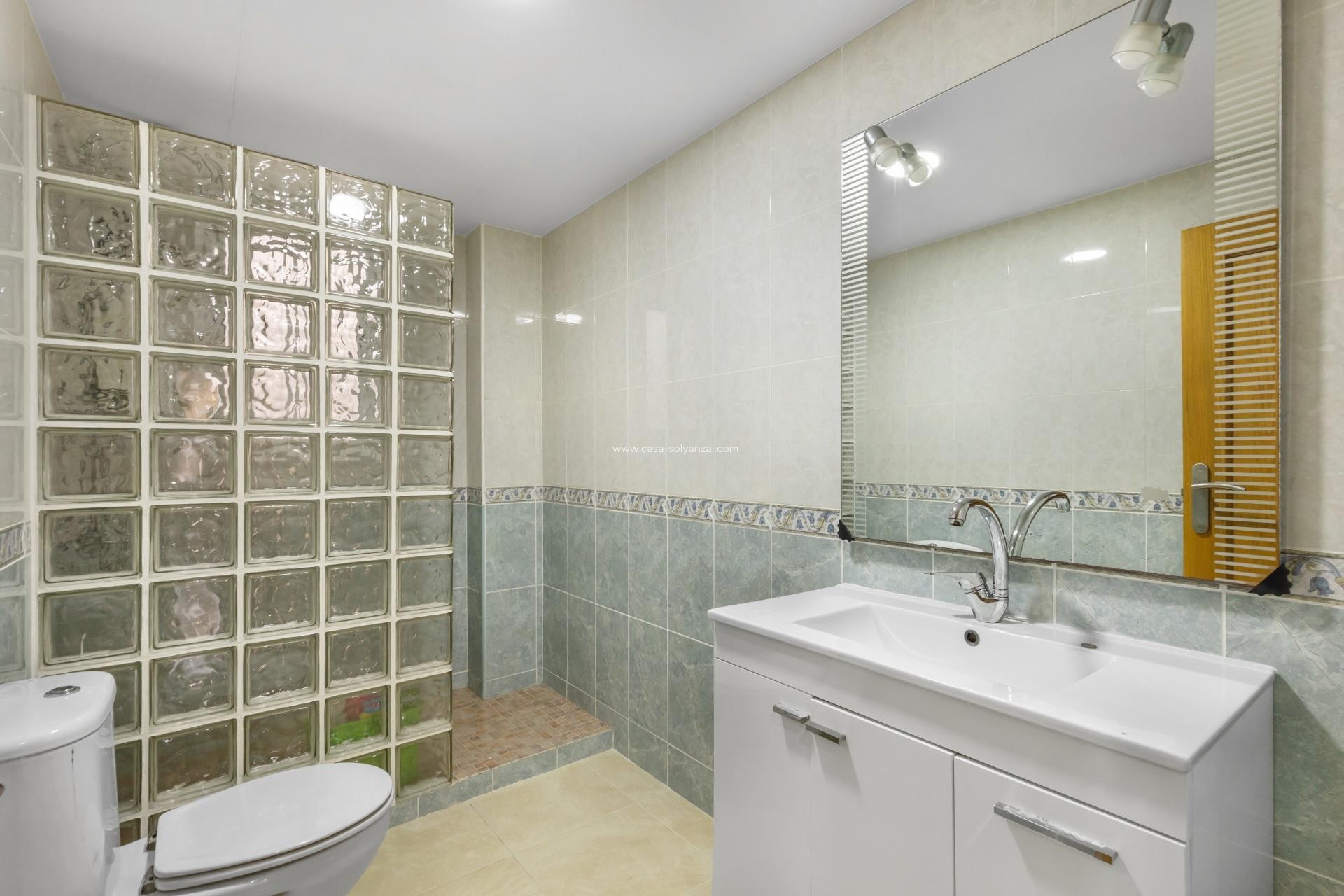 Reventa - Apartamento / piso - Torrevieja - Costa Blanca