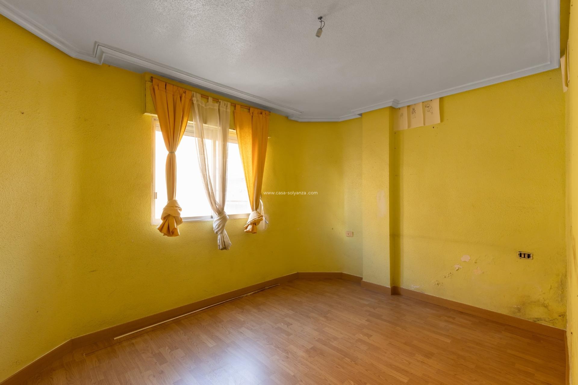 Reventa - Apartamento / piso - Torrevieja - Costa Blanca