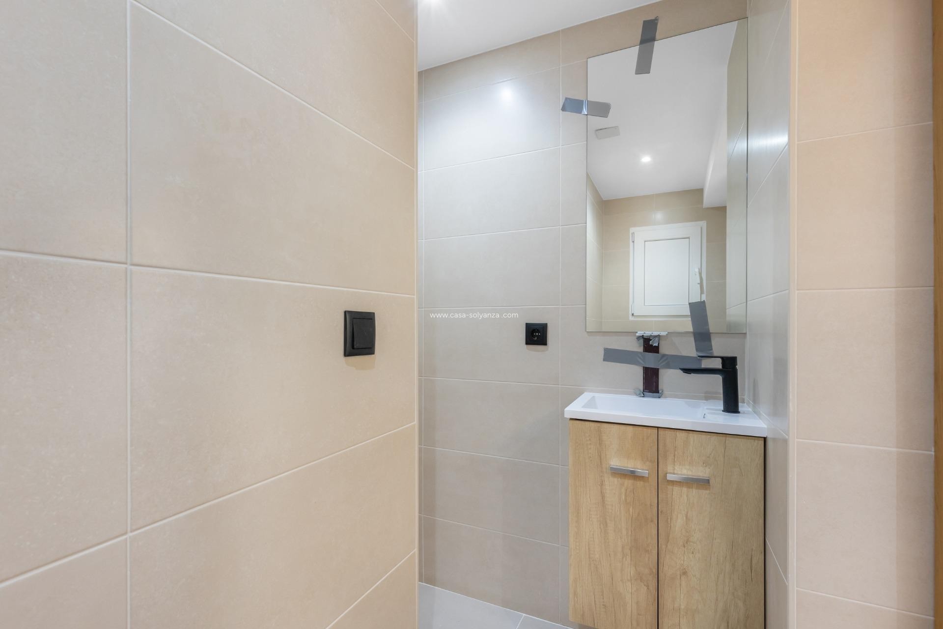 Reventa - Apartamento / piso - Torrevieja - Costa Blanca