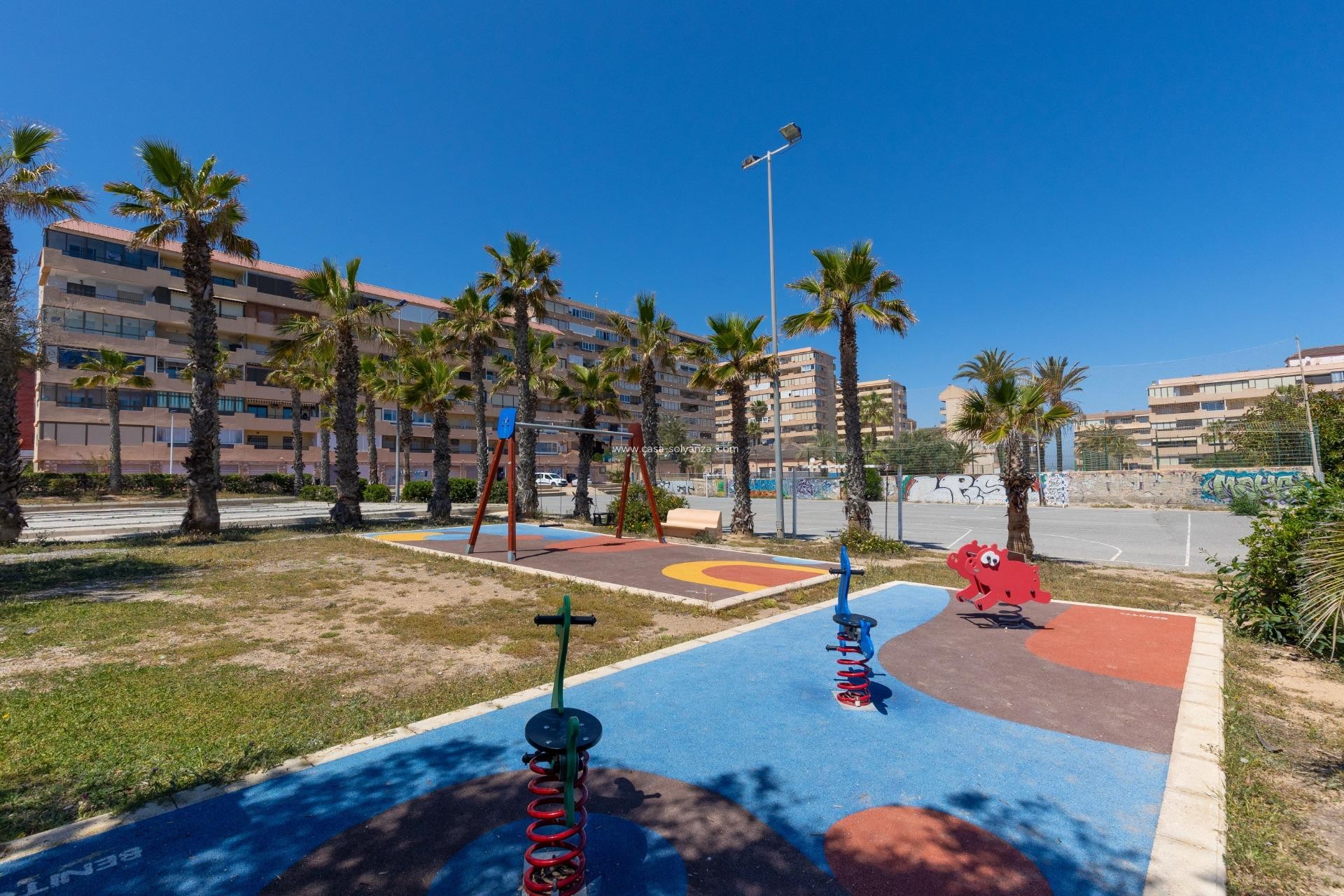 Reventa - Apartamento / piso - Torrevieja - Costa Blanca