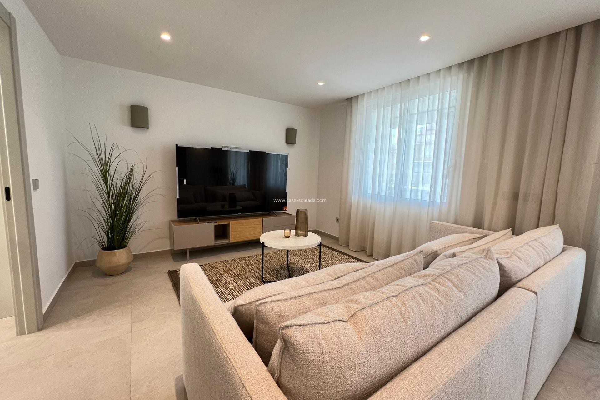 Reventa - Apartamento / piso - Torrevieja - El Acequión - Los Náufragos