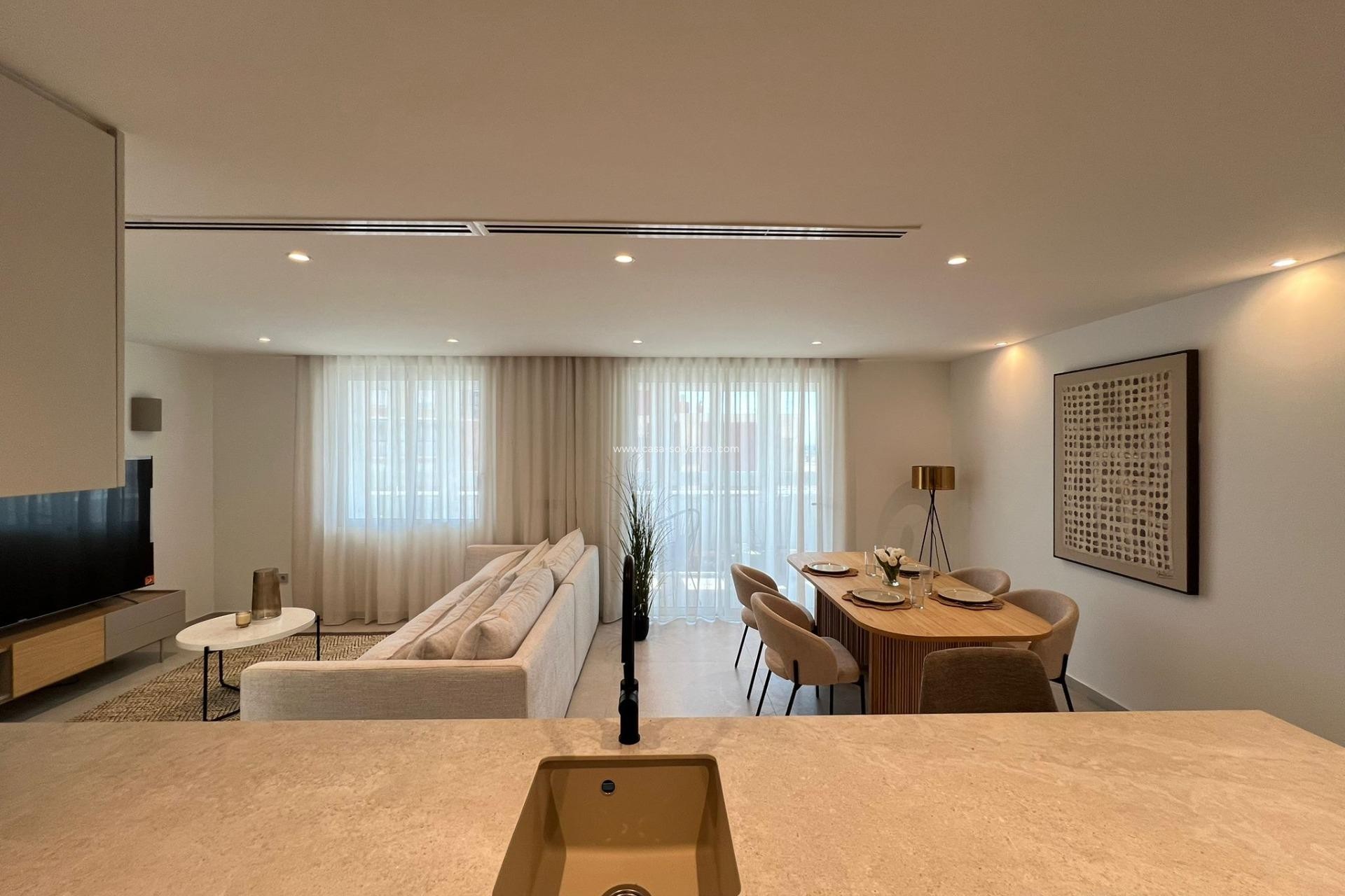 Reventa - Apartamento / piso - Torrevieja - El Acequión - Los Náufragos
