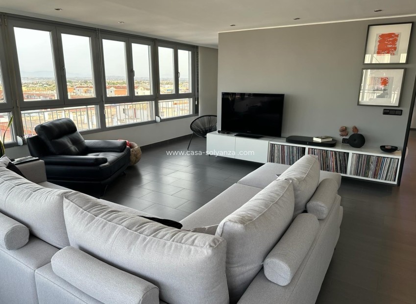 Reventa - Apartamento / piso - Torrevieja - El Acequión - Los Náufragos