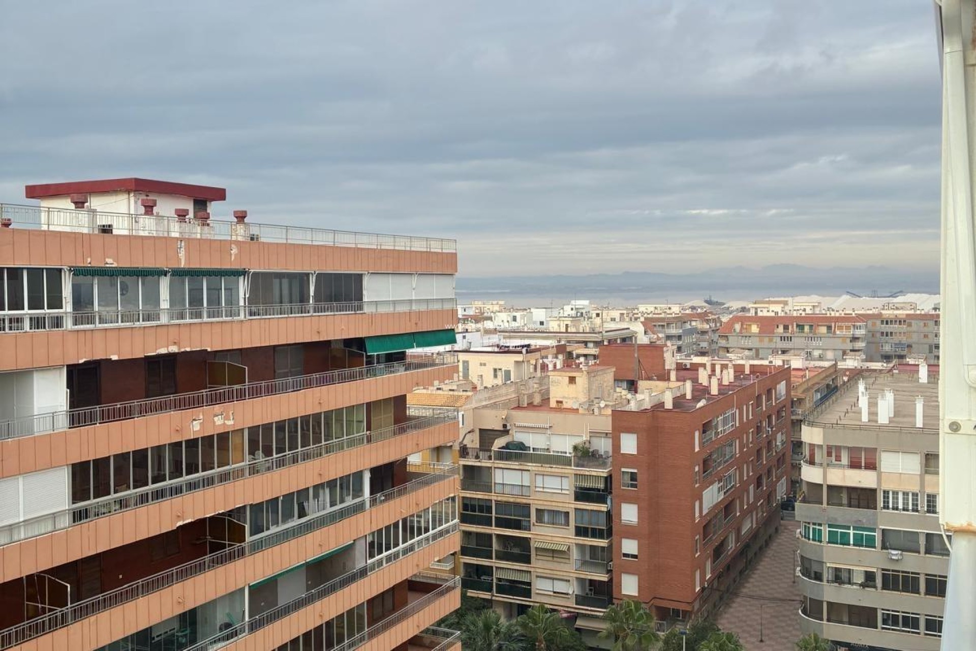 Reventa - Apartamento / piso - Torrevieja - El Acequión - Los Náufragos