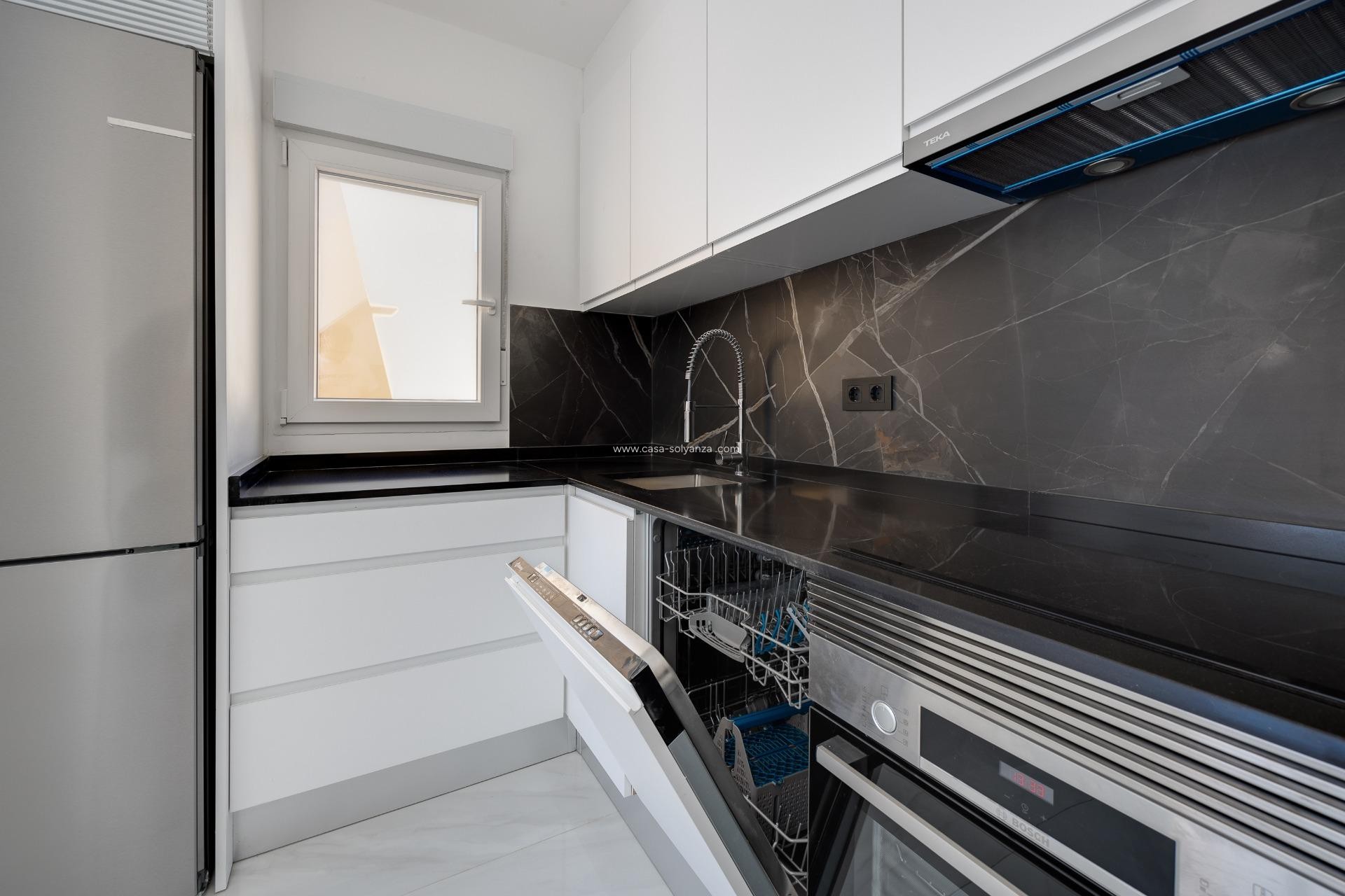 Reventa - Apartamento / piso - Torrevieja - El Limonar