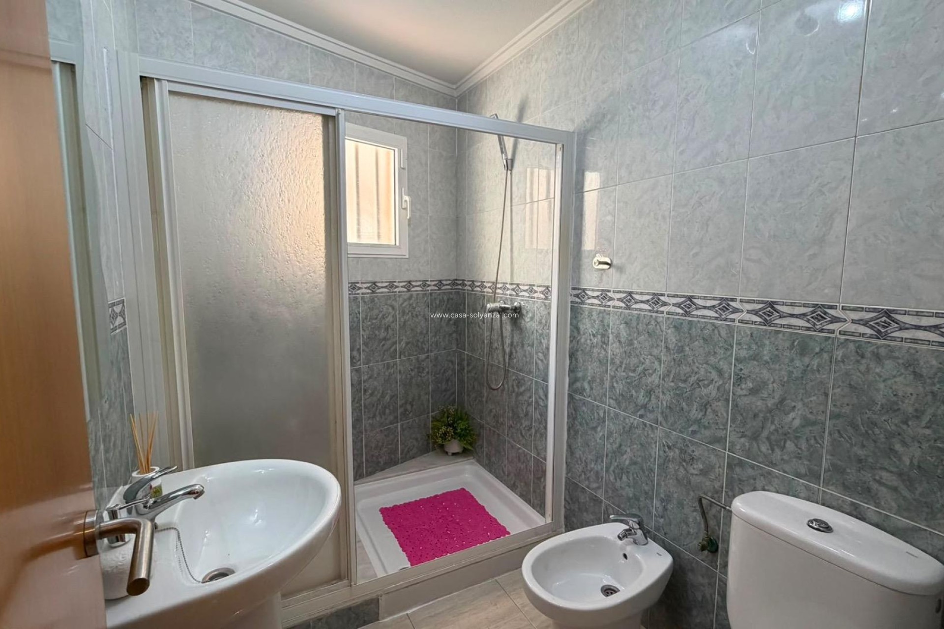 Reventa - Apartamento / piso - Torrevieja - Estacion Autobuses