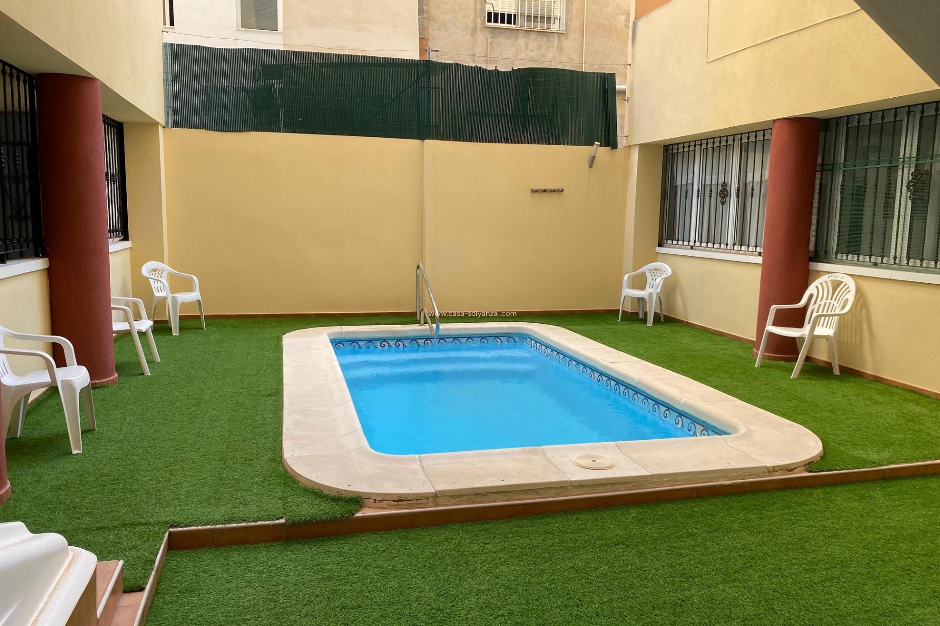 Reventa - Apartamento / piso - Torrevieja - Estacion Autobuses