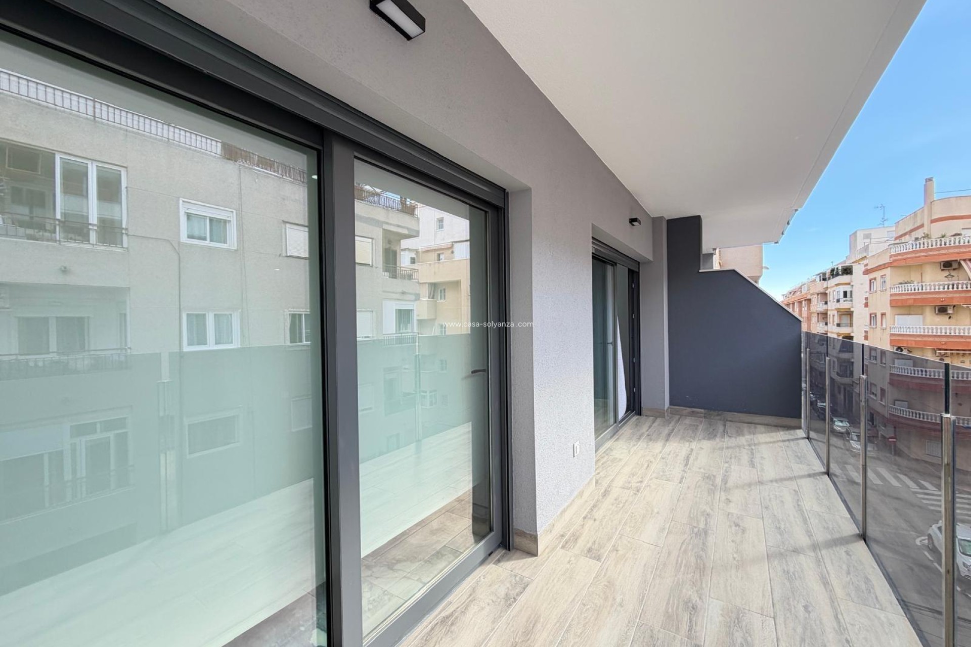 Reventa - Apartamento / piso - Torrevieja - Estacion Autobuses