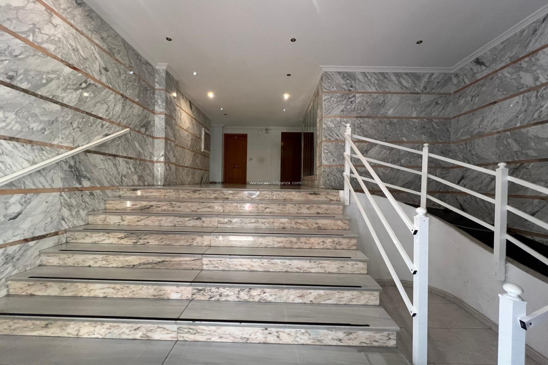 Reventa - Apartamento / piso - Torrevieja - Estacion Autobuses