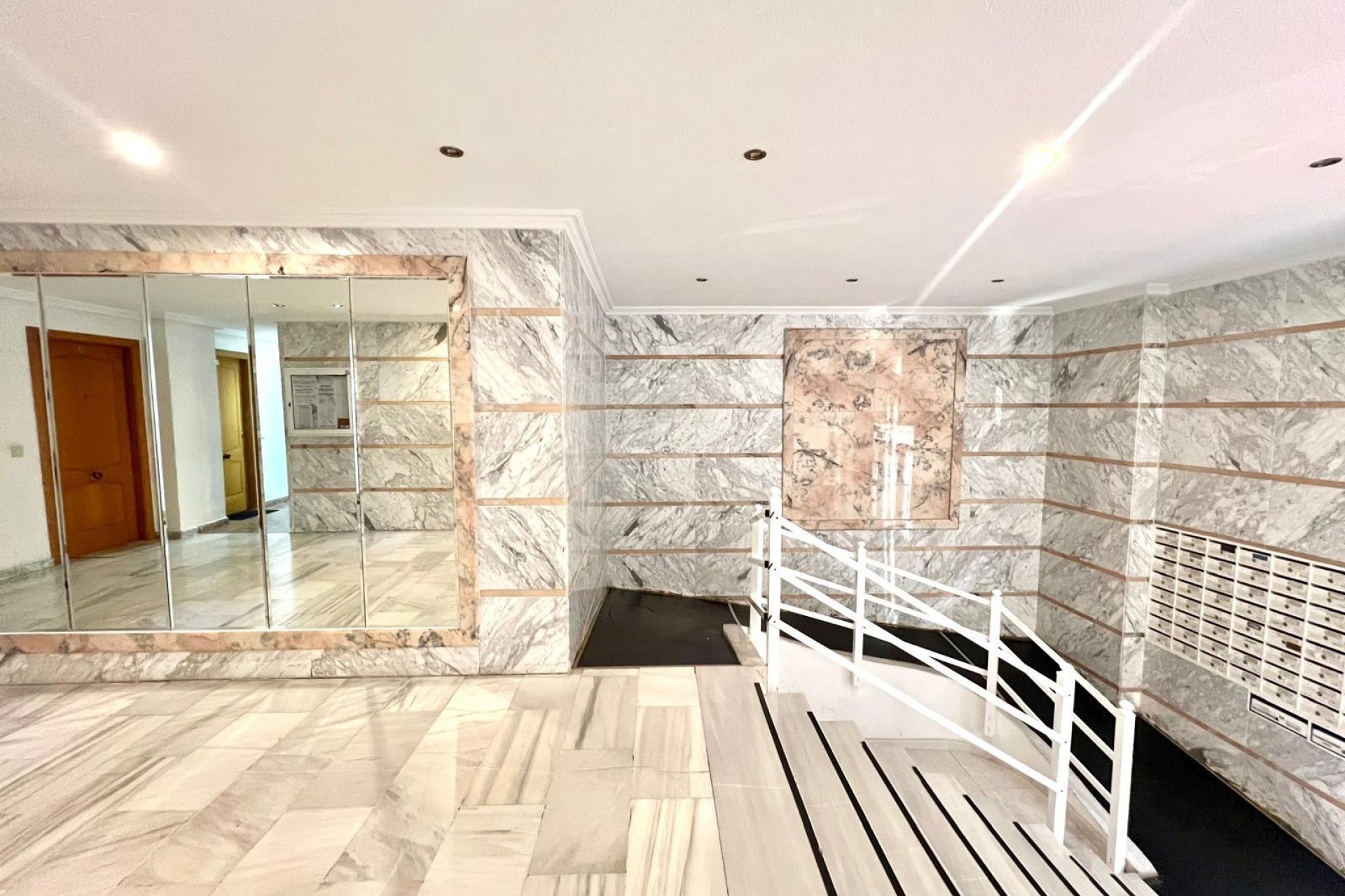 Reventa - Apartamento / piso - Torrevieja - Estacion Autobuses