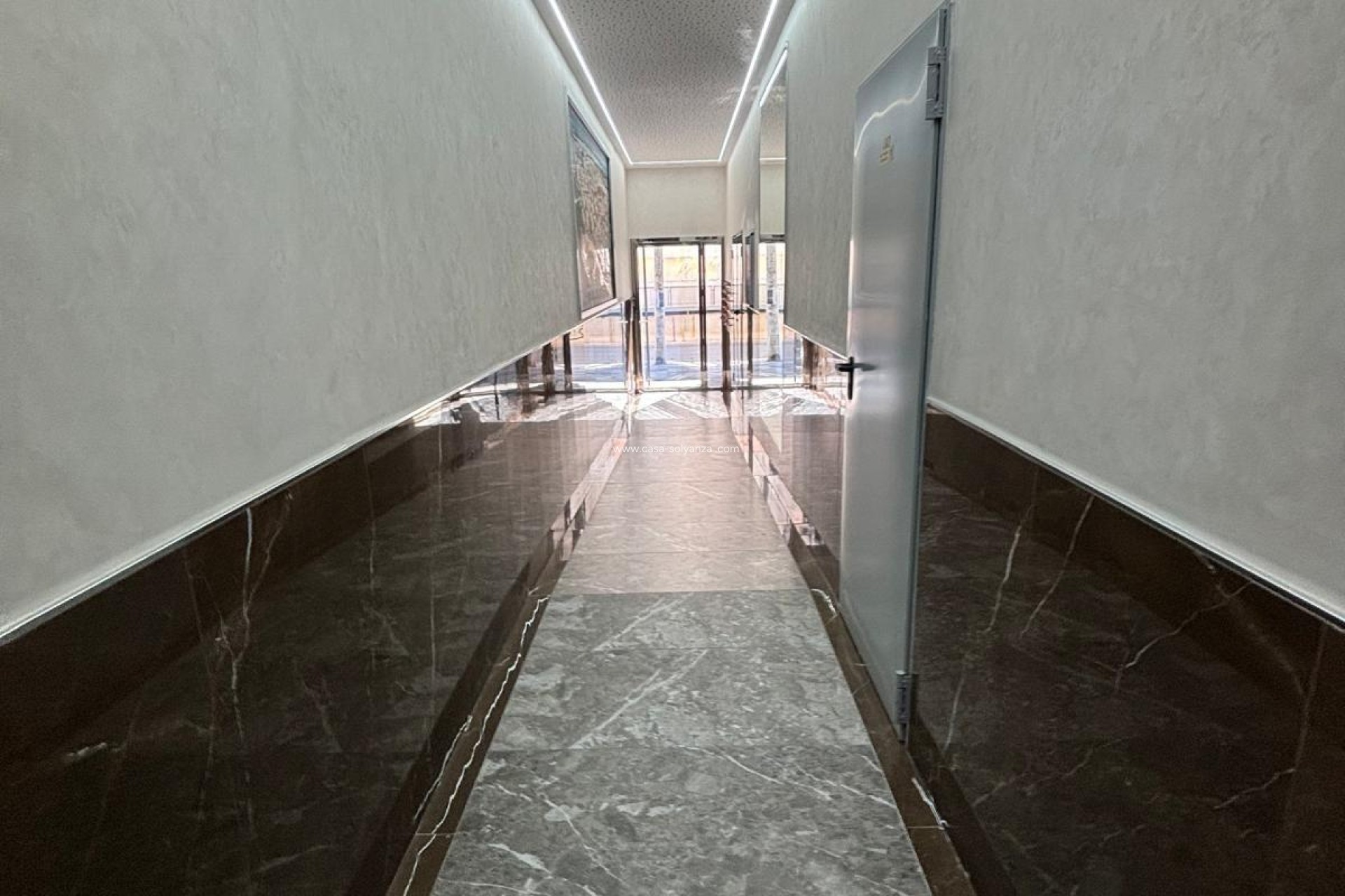 Reventa - Apartamento / piso - Torrevieja - Estacion Autobuses