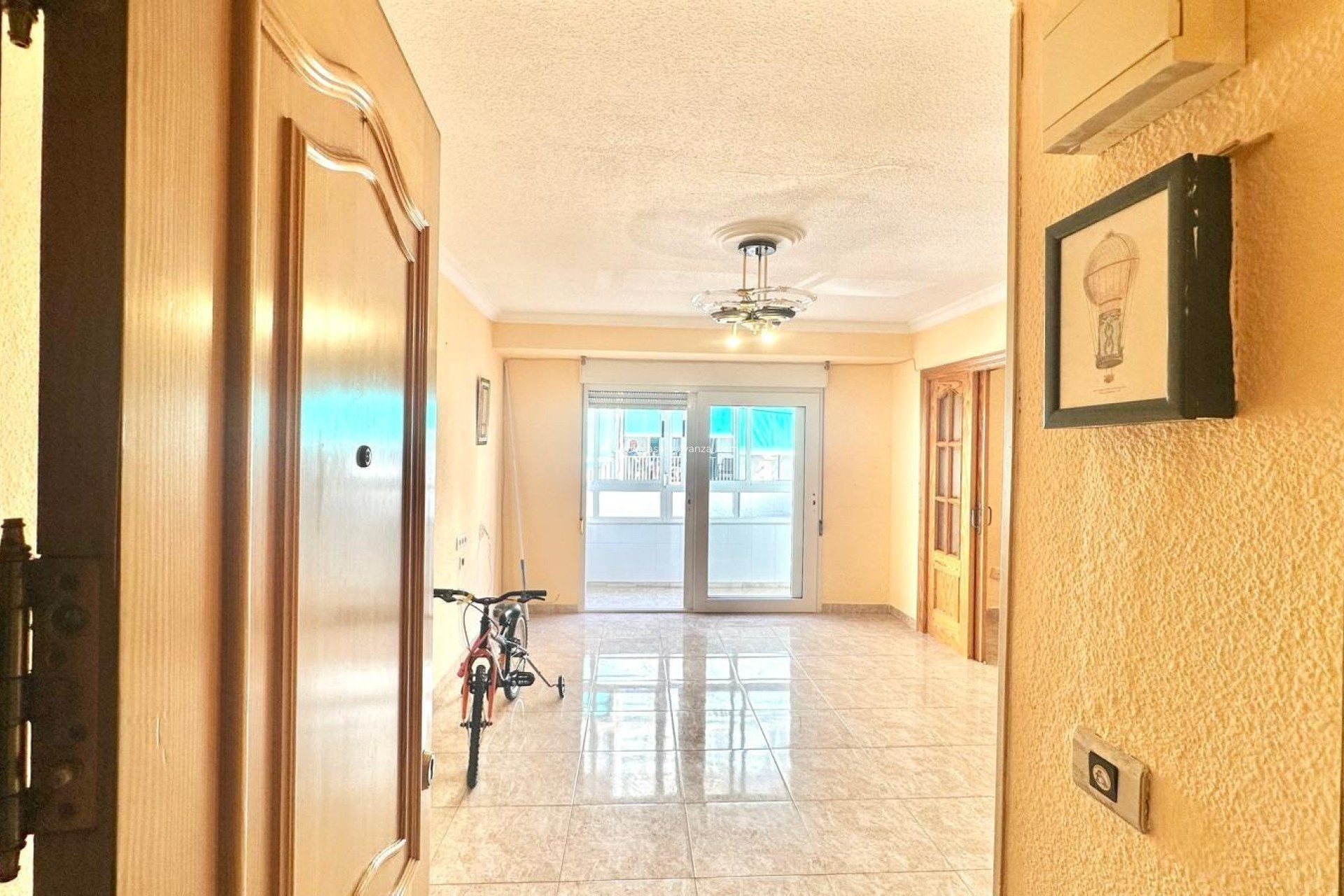 Reventa - Apartamento / piso - Torrevieja - Estacion Autobuses