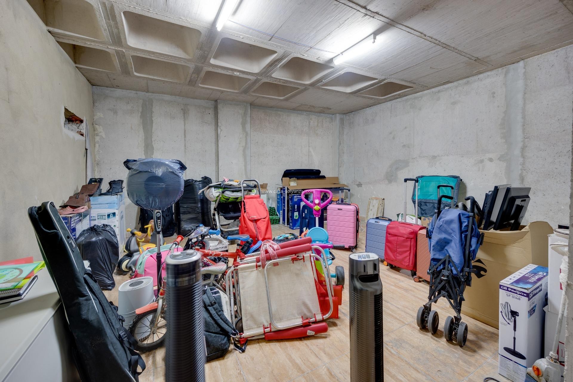 Reventa - Apartamento / piso - Torrevieja - Estacion Autobuses