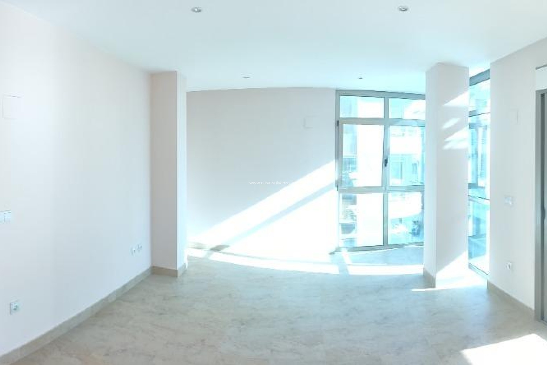 Reventa - Apartamento / piso - Torrevieja - Estacion Autobuses