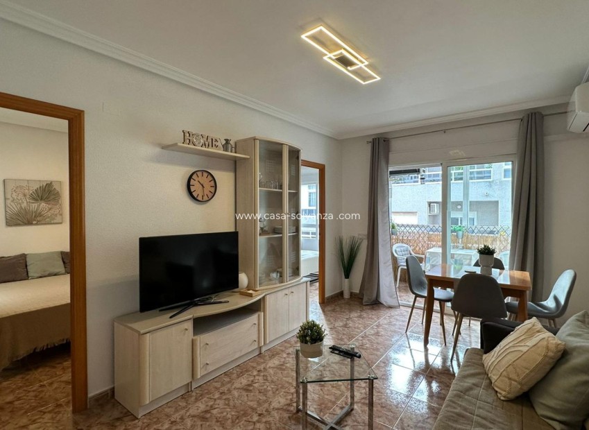 Reventa - Apartamento / piso - Torrevieja - Estacion Autobuses