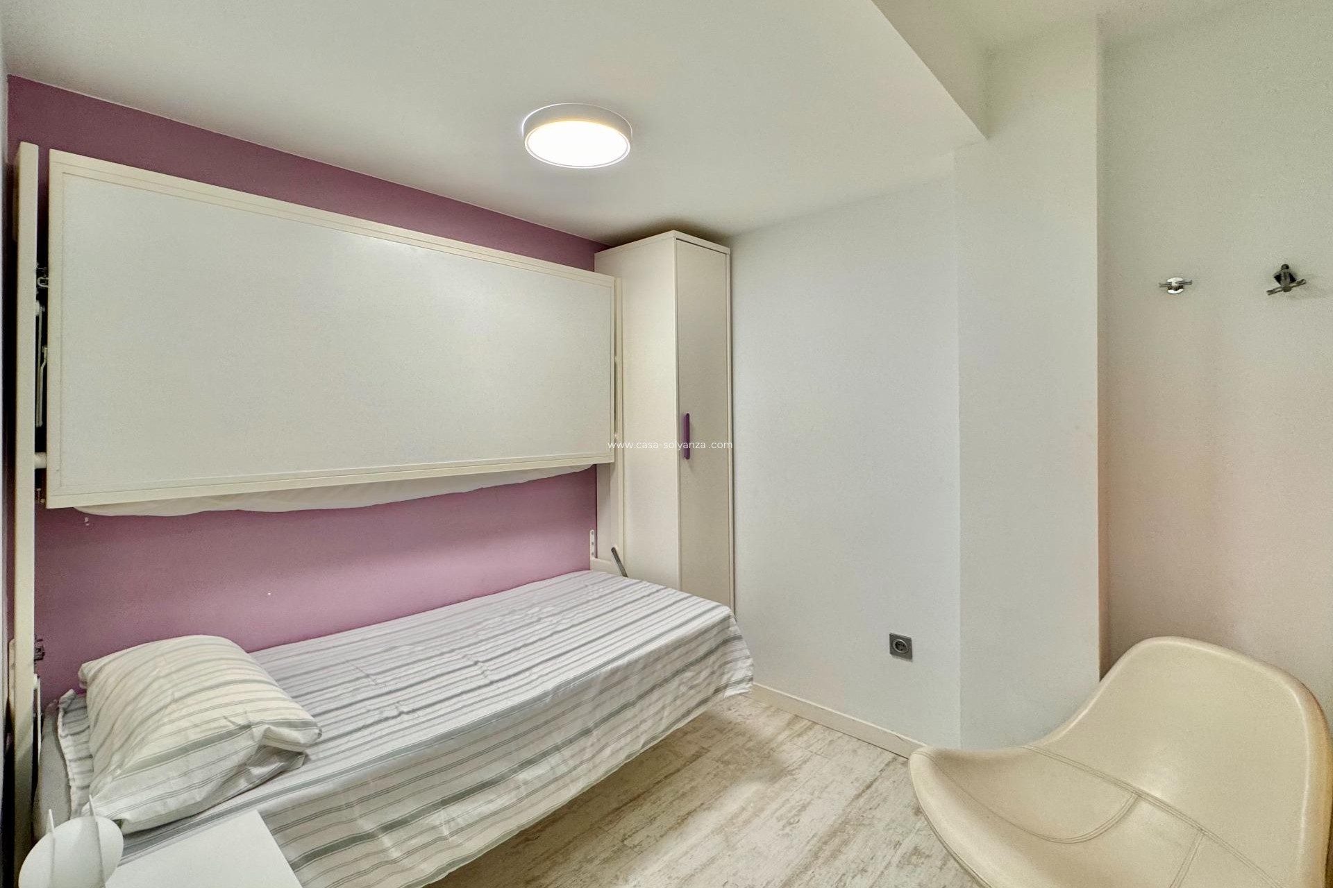 Reventa - Apartamento / piso - Torrevieja - Estacion Autobuses