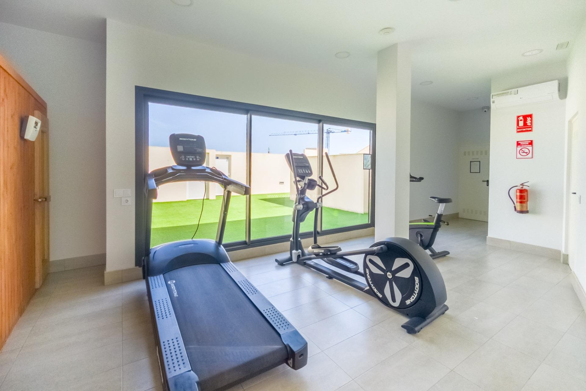 Reventa - Apartamento / piso - Torrevieja - Estacion Autobuses