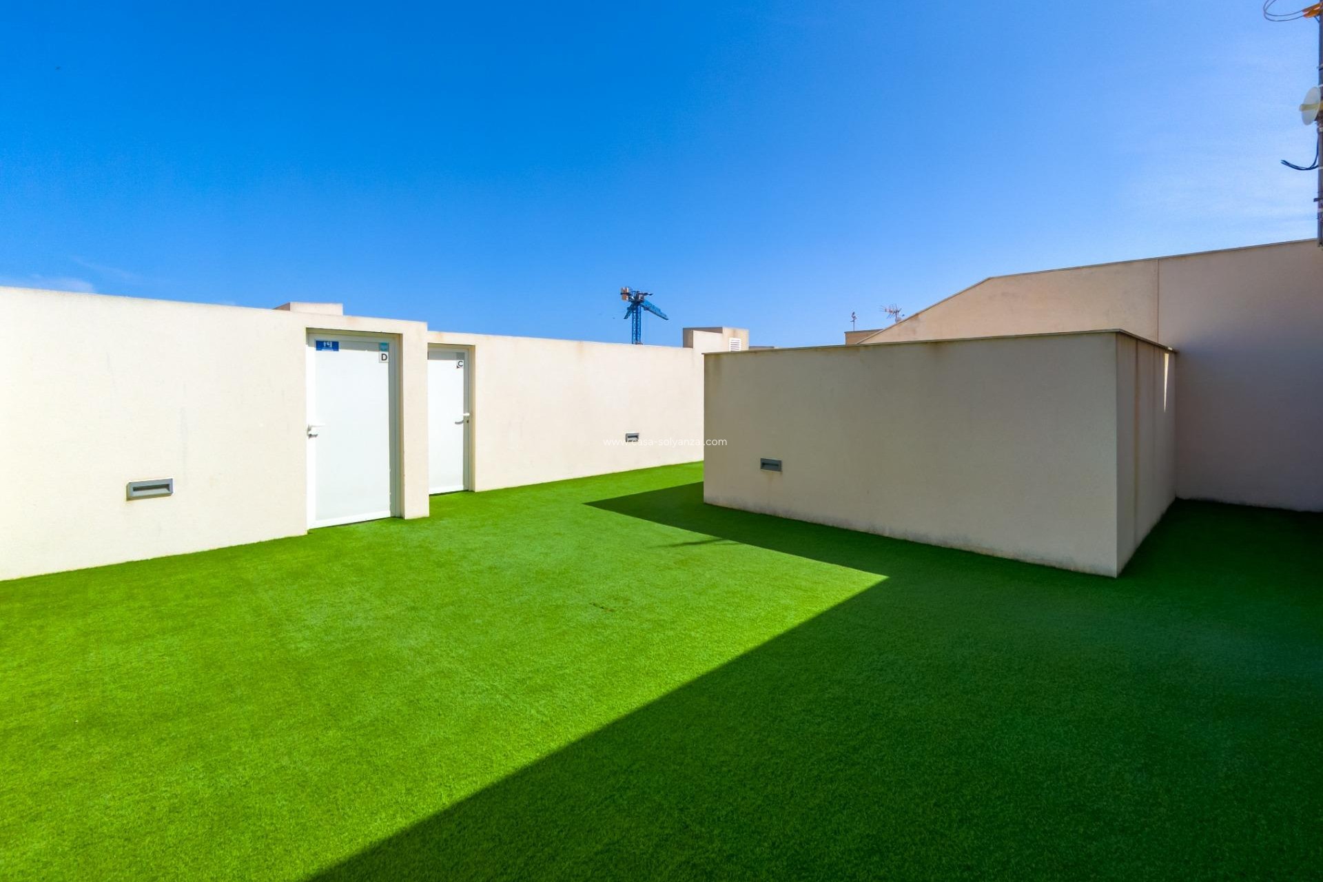 Reventa - Apartamento / piso - Torrevieja - Estacion Autobuses