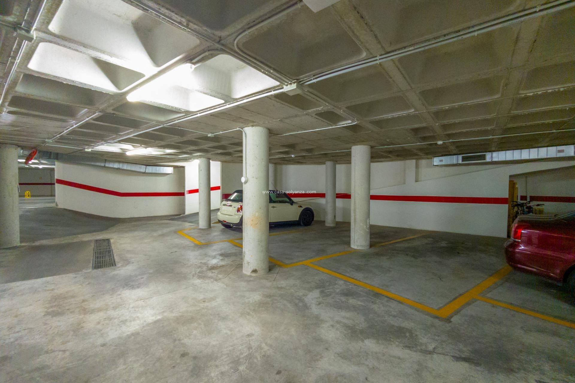 Reventa - Apartamento / piso - Torrevieja - Estacion Autobuses