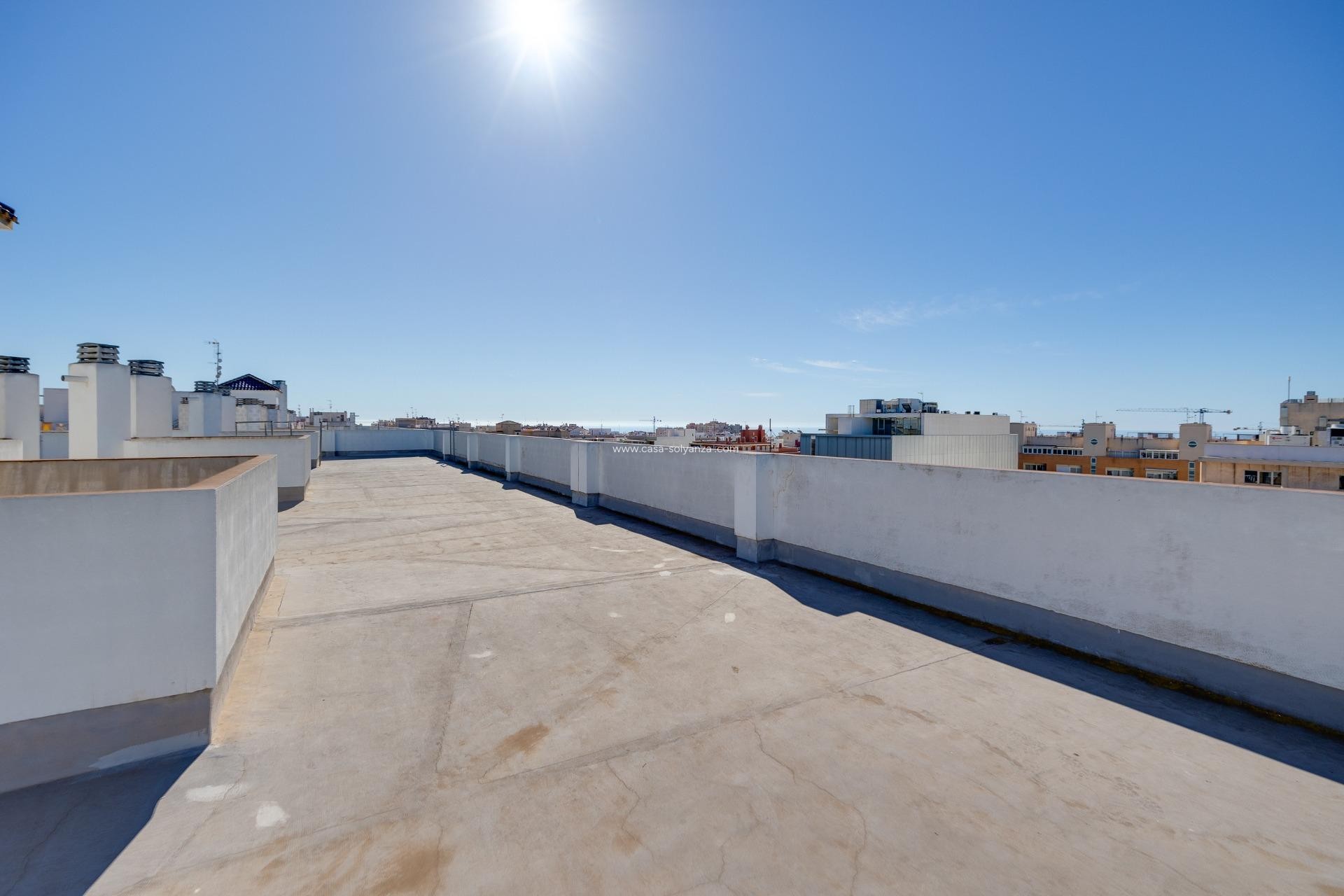 Reventa - Apartamento / piso - Torrevieja - Estacion Autobuses