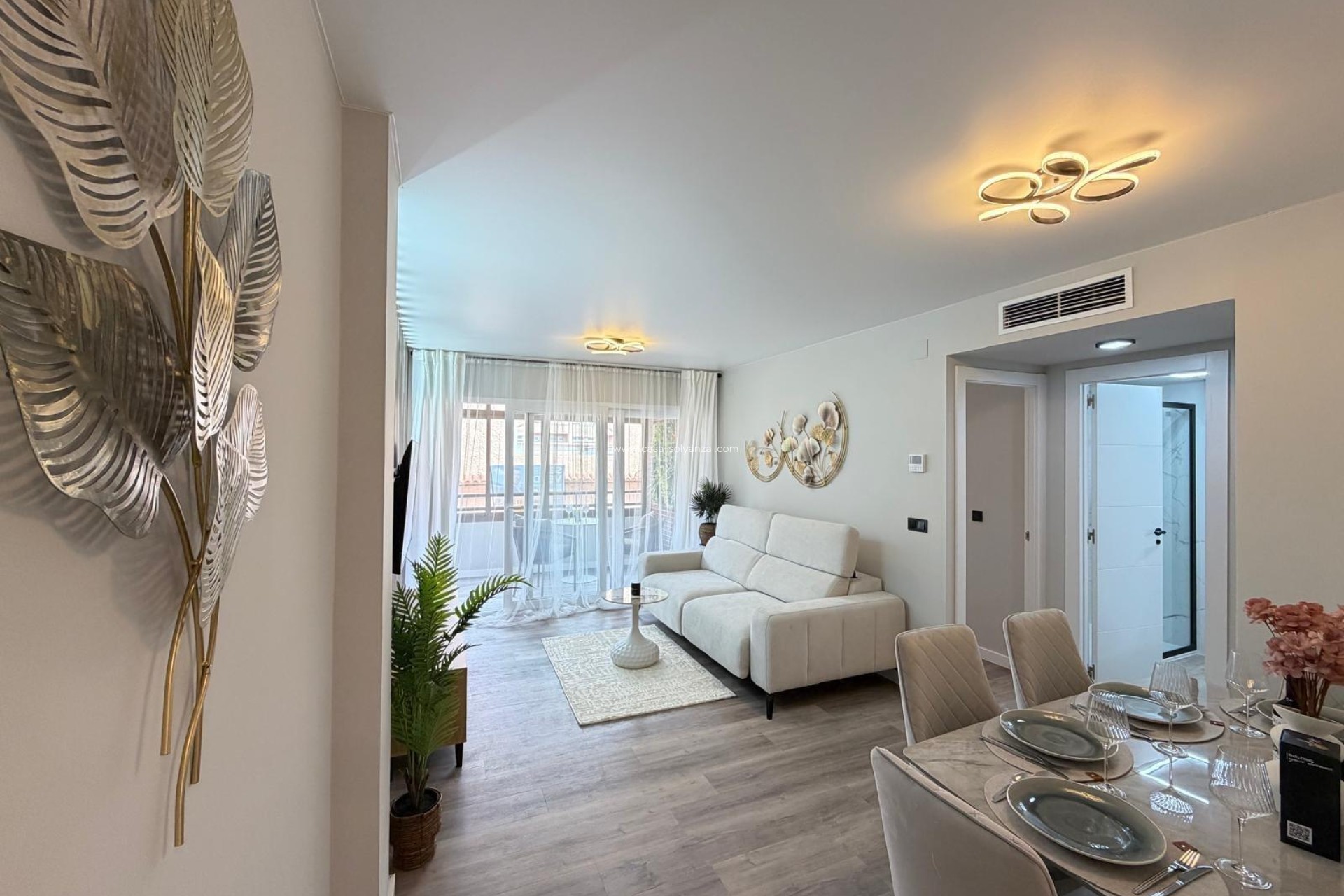 Reventa - Apartamento / piso - Torrevieja - Estacion Autobuses