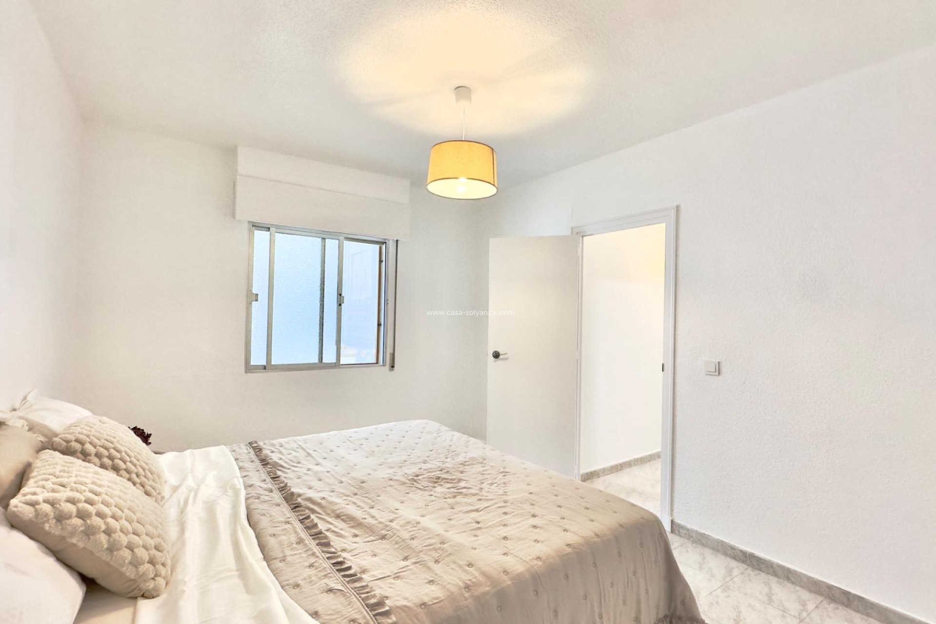 Reventa - Apartamento / piso - Torrevieja - Estacion Autobuses