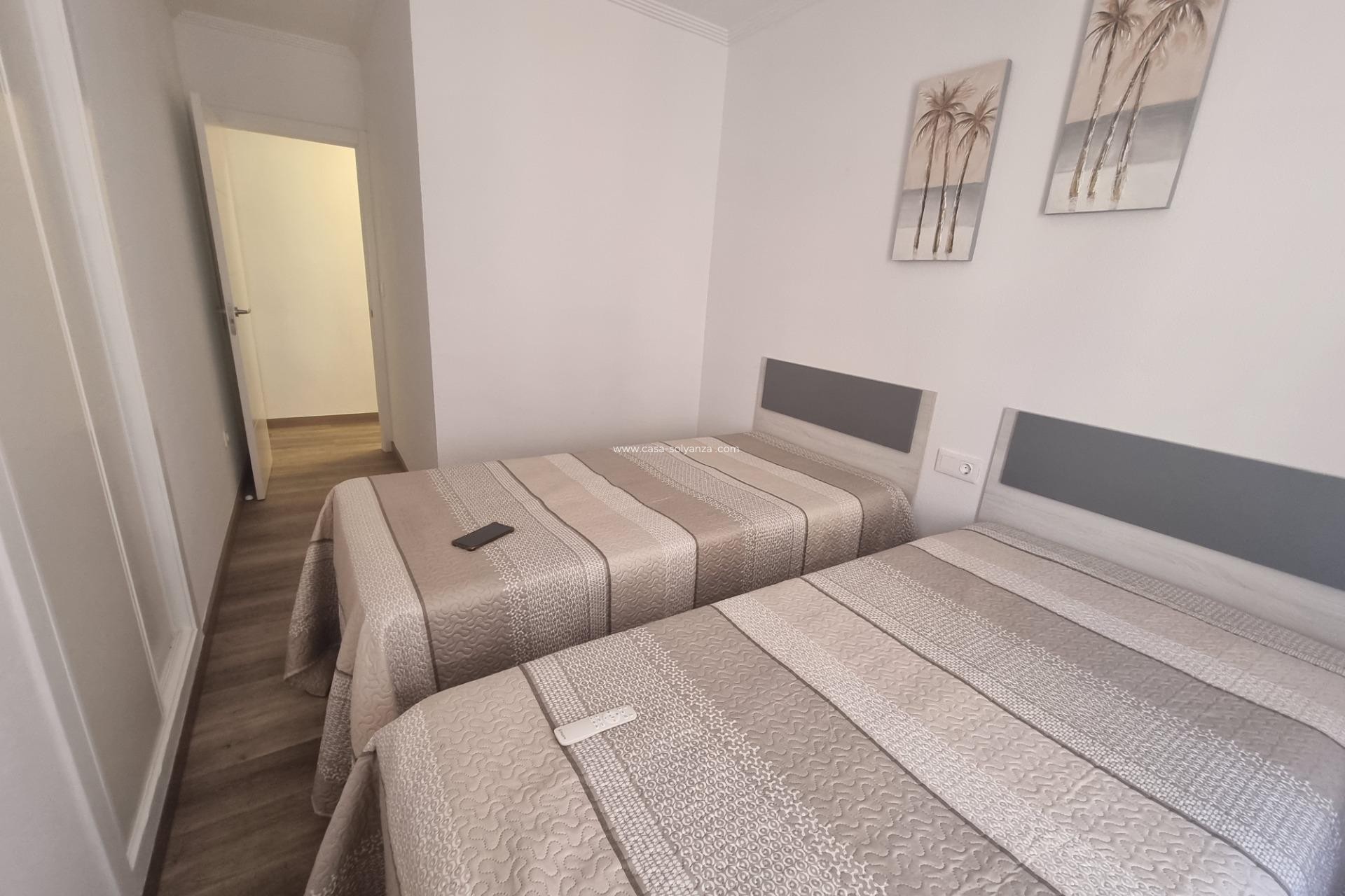 Reventa - Apartamento / piso - Torrevieja - Estacion Autobuses