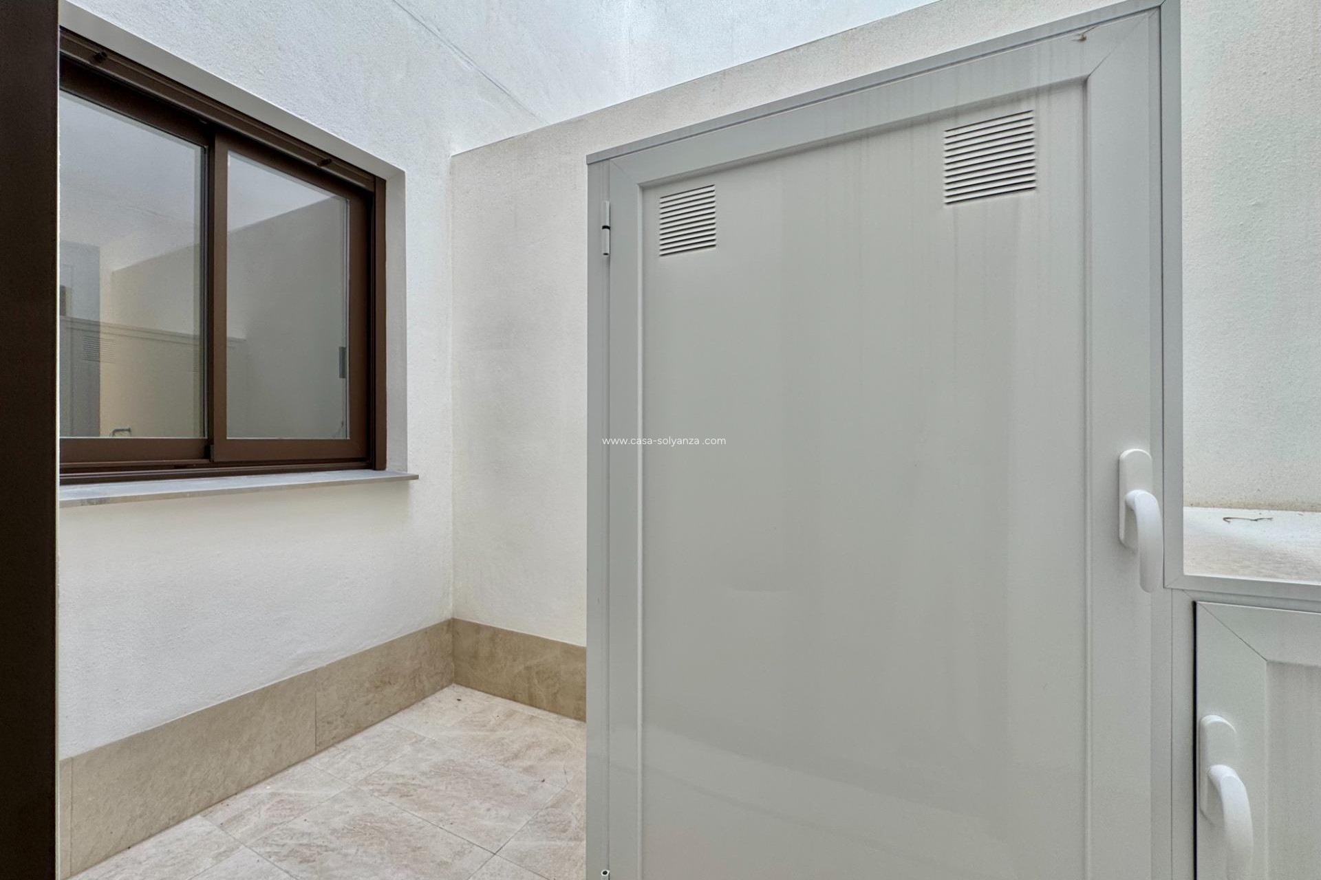 Reventa - Apartamento / piso - Torrevieja - Habaneras