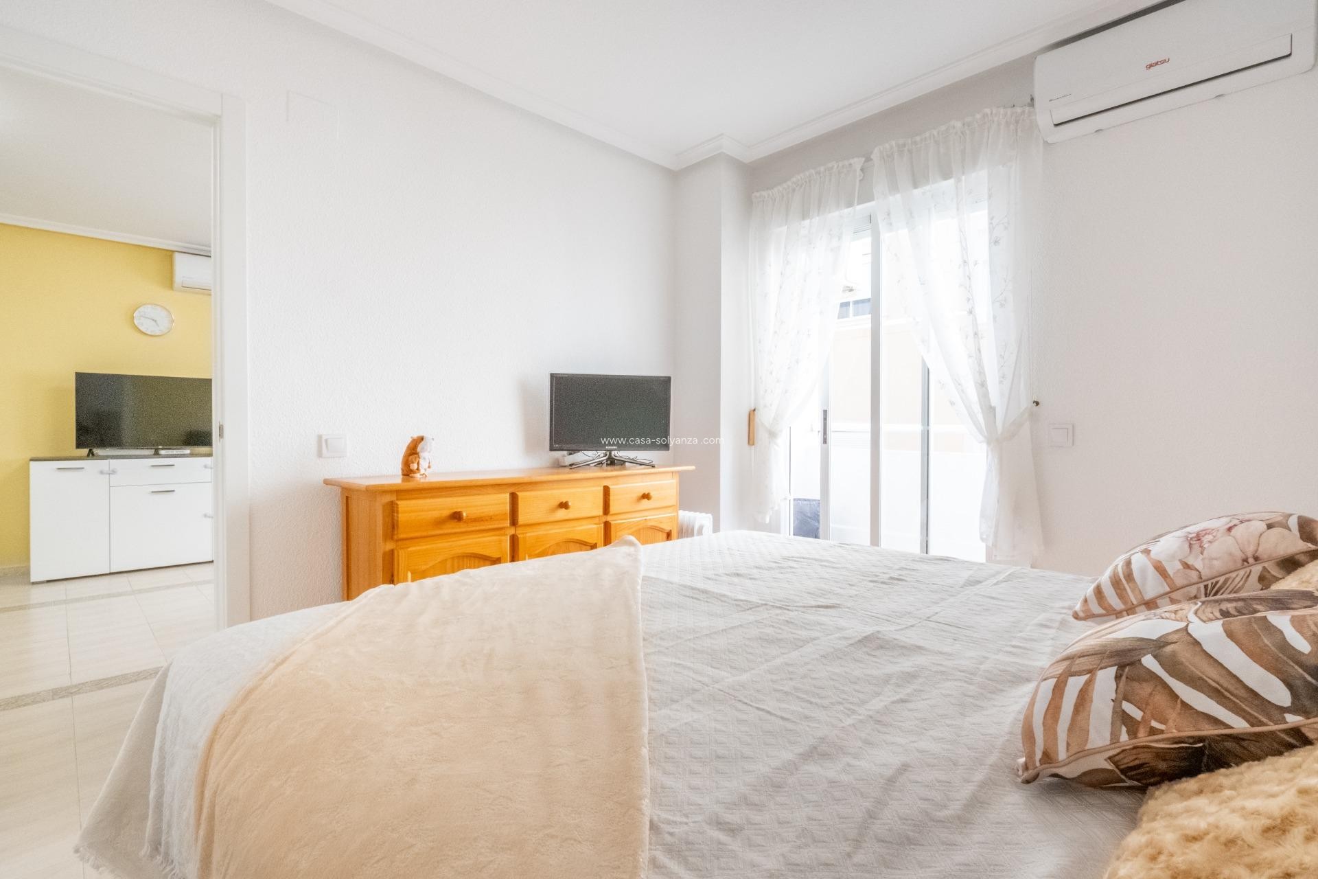 Reventa - Apartamento / piso - Torrevieja - La Mata