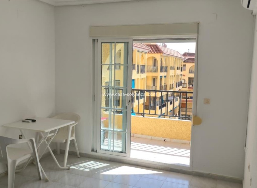 Reventa - Apartamento / piso - Torrevieja - La Mata