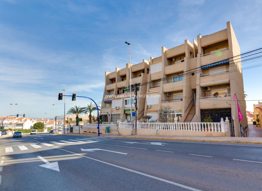 Reventa - Apartamento / piso - Torrevieja - La Mata