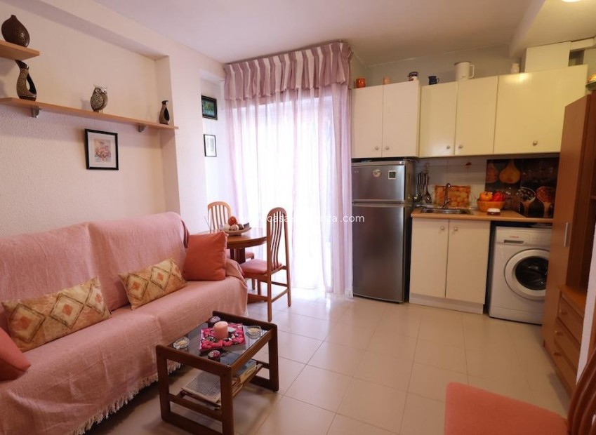 Reventa - Apartamento / piso - Torrevieja - La Mata