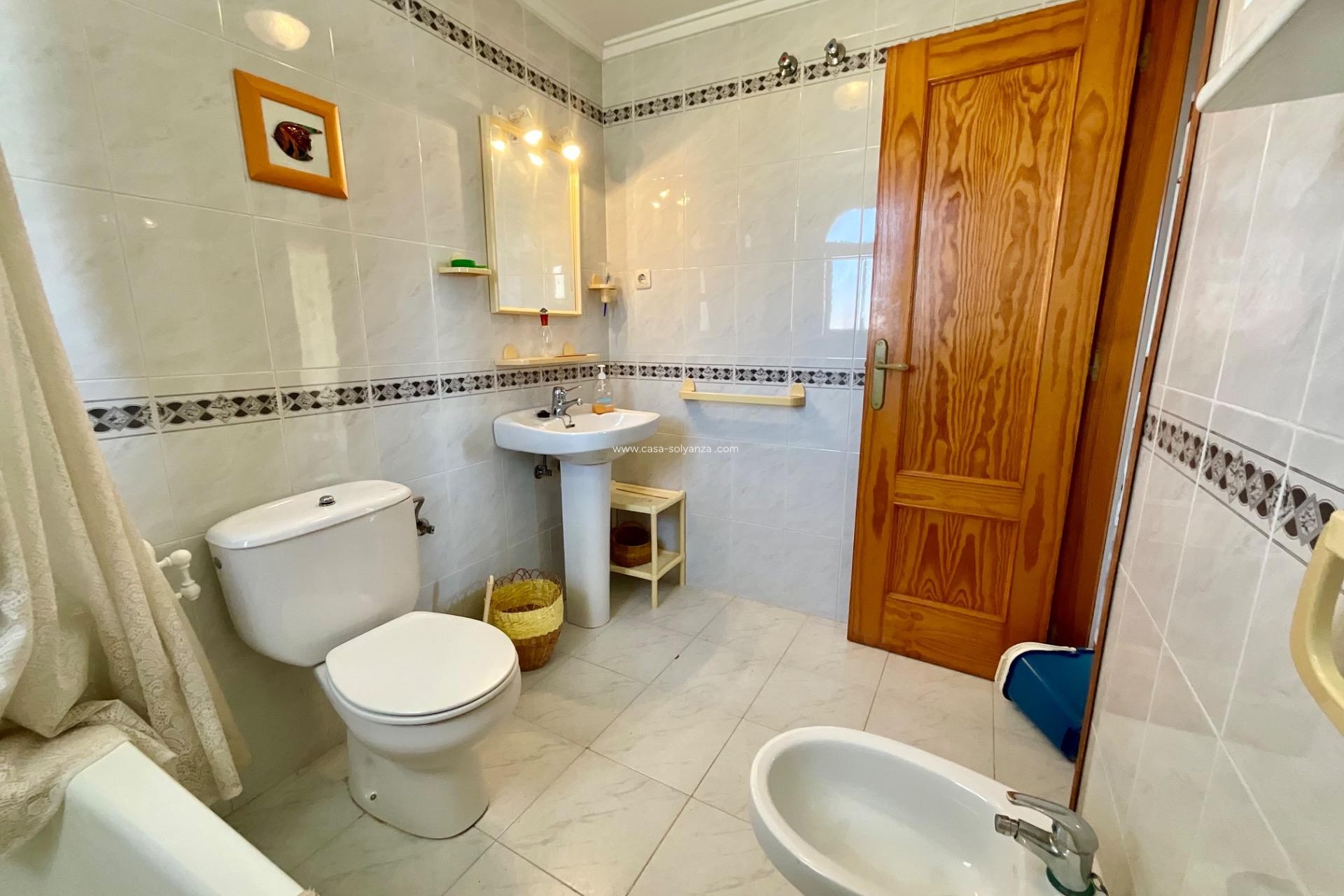 Reventa - Apartamento / piso - Torrevieja - La Mata