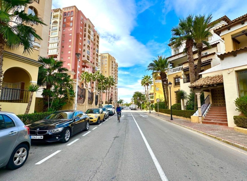 Reventa - Apartamento / piso - Torrevieja - Los Frutales