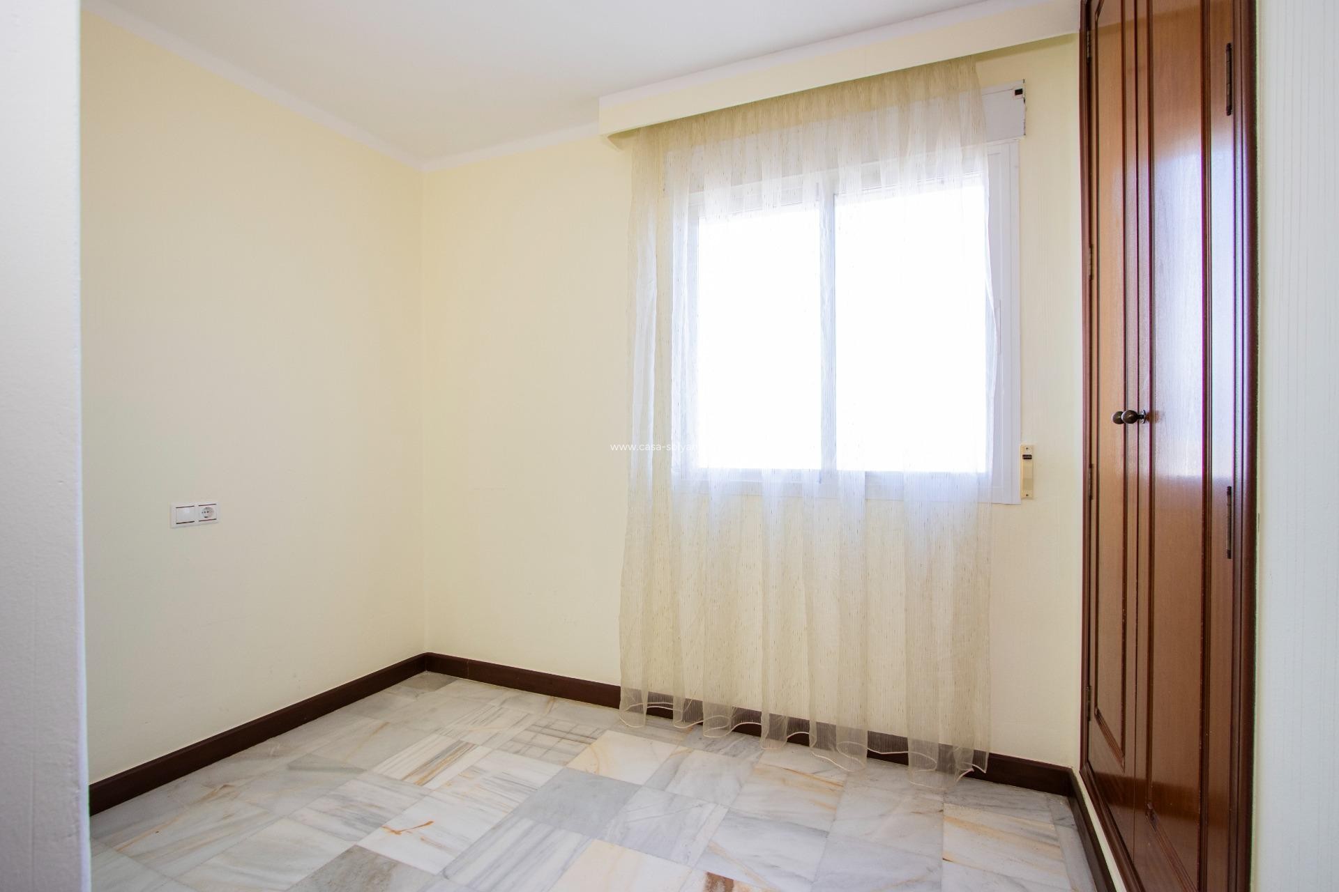 Reventa - Apartamento / piso - Torrevieja - Los Frutales