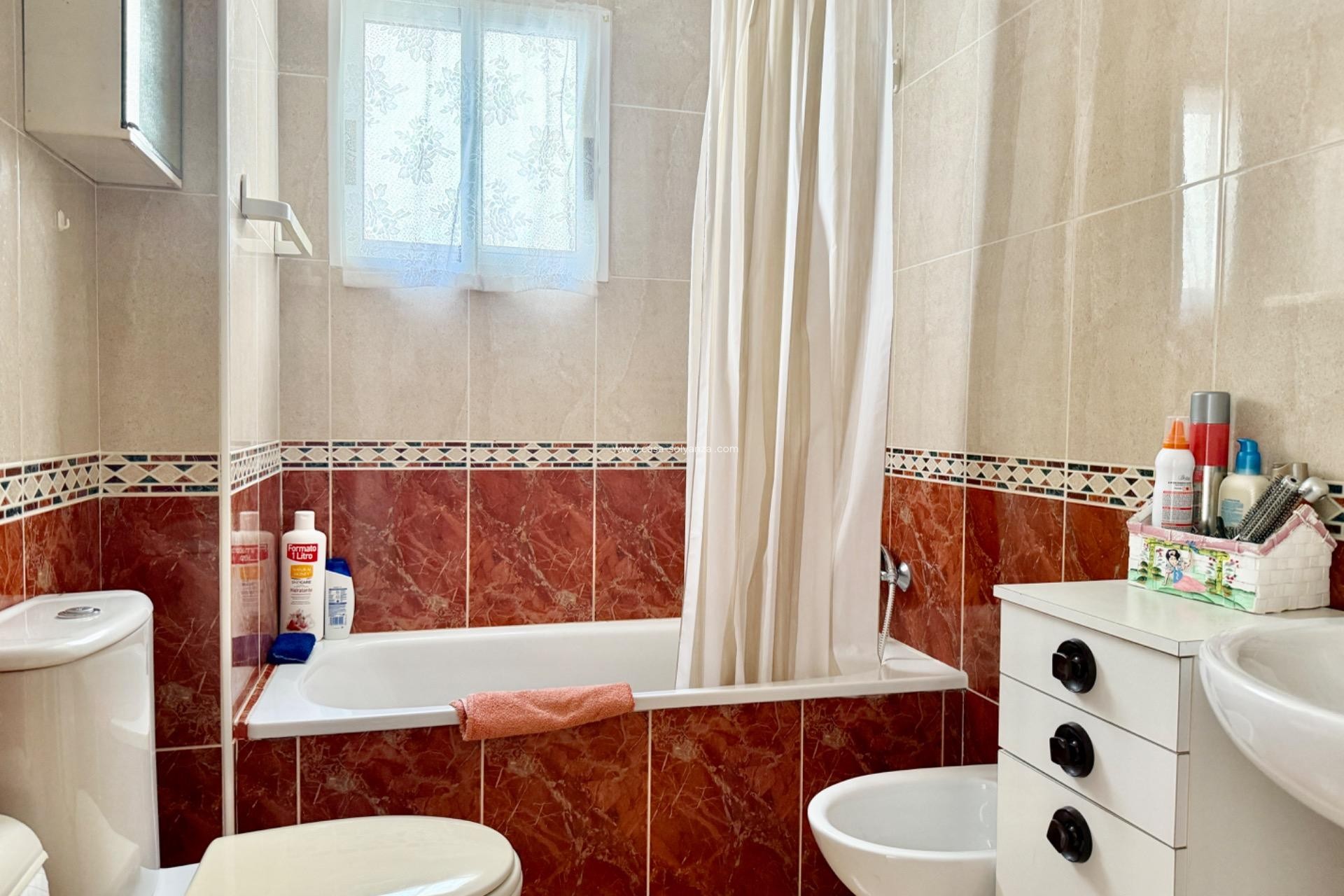 Reventa - Apartamento / piso - Torrevieja - PARQUE DE LAS NACIONES