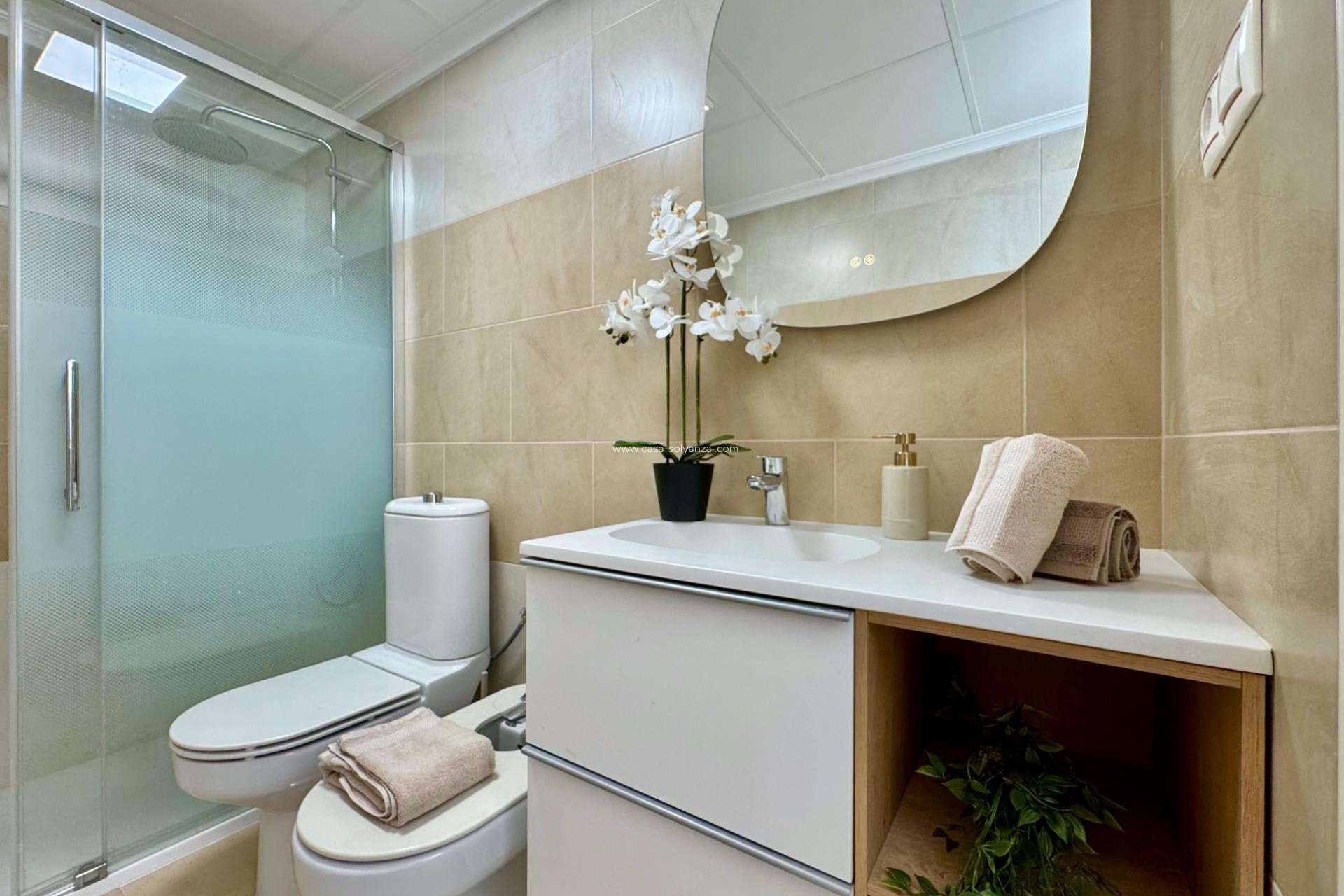 Reventa - Apartamento / piso - Torrevieja - PARQUE DE LAS NACIONES