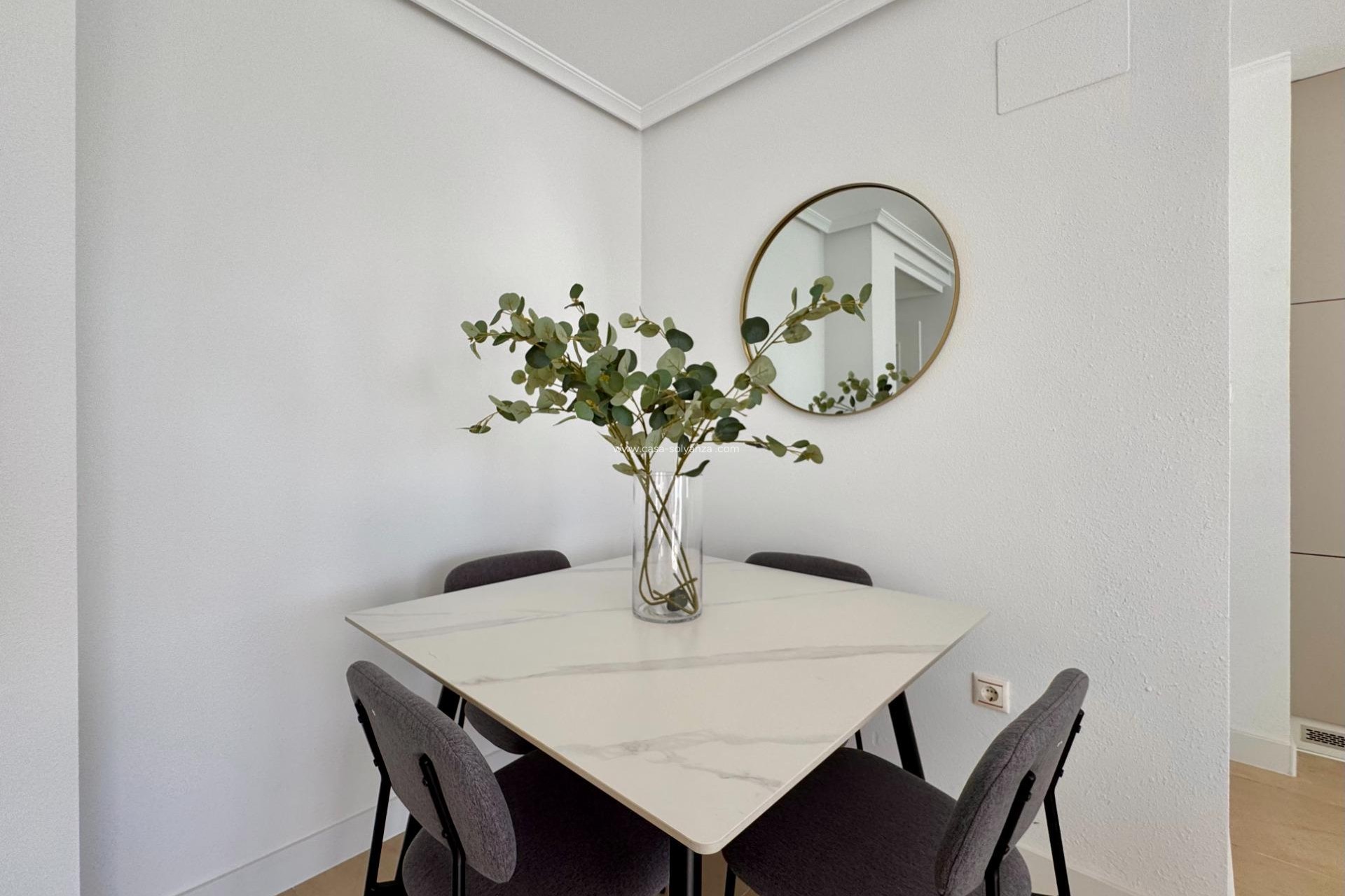 Reventa - Apartamento / piso - Torrevieja - PARQUE DE LAS NACIONES