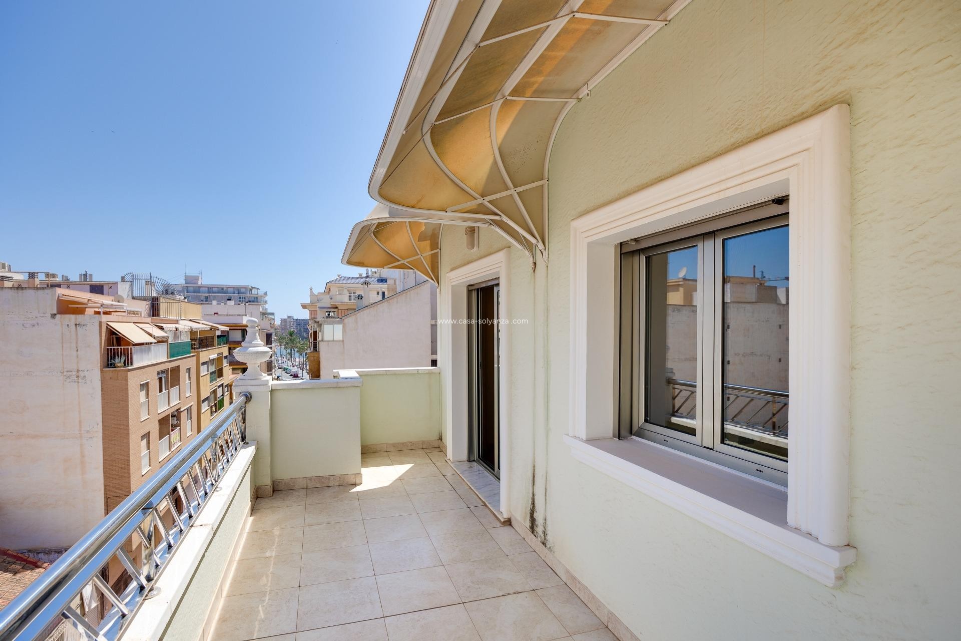 Reventa - Apartamento / piso - Torrevieja - Paseo Maritimo