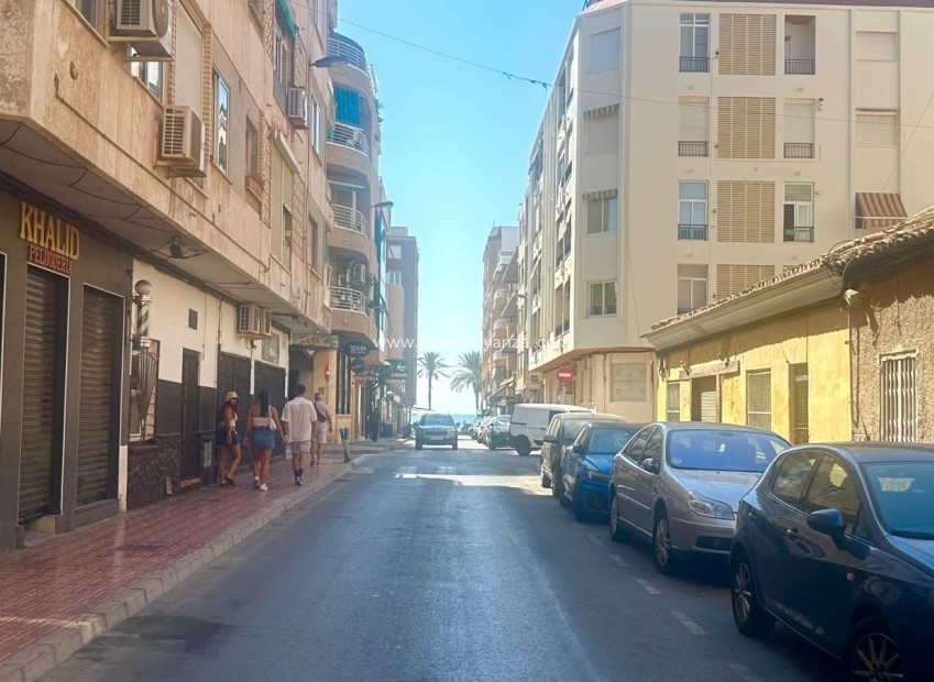 Reventa - Apartamento / piso - Torrevieja - Paseo Maritimo
