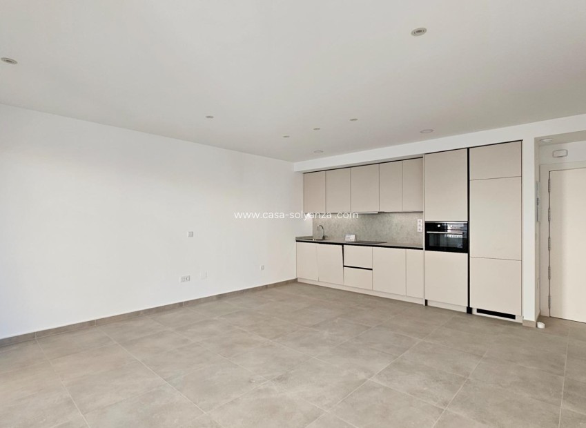 Reventa - Apartamento / piso - Torrevieja - Paseo Maritimo