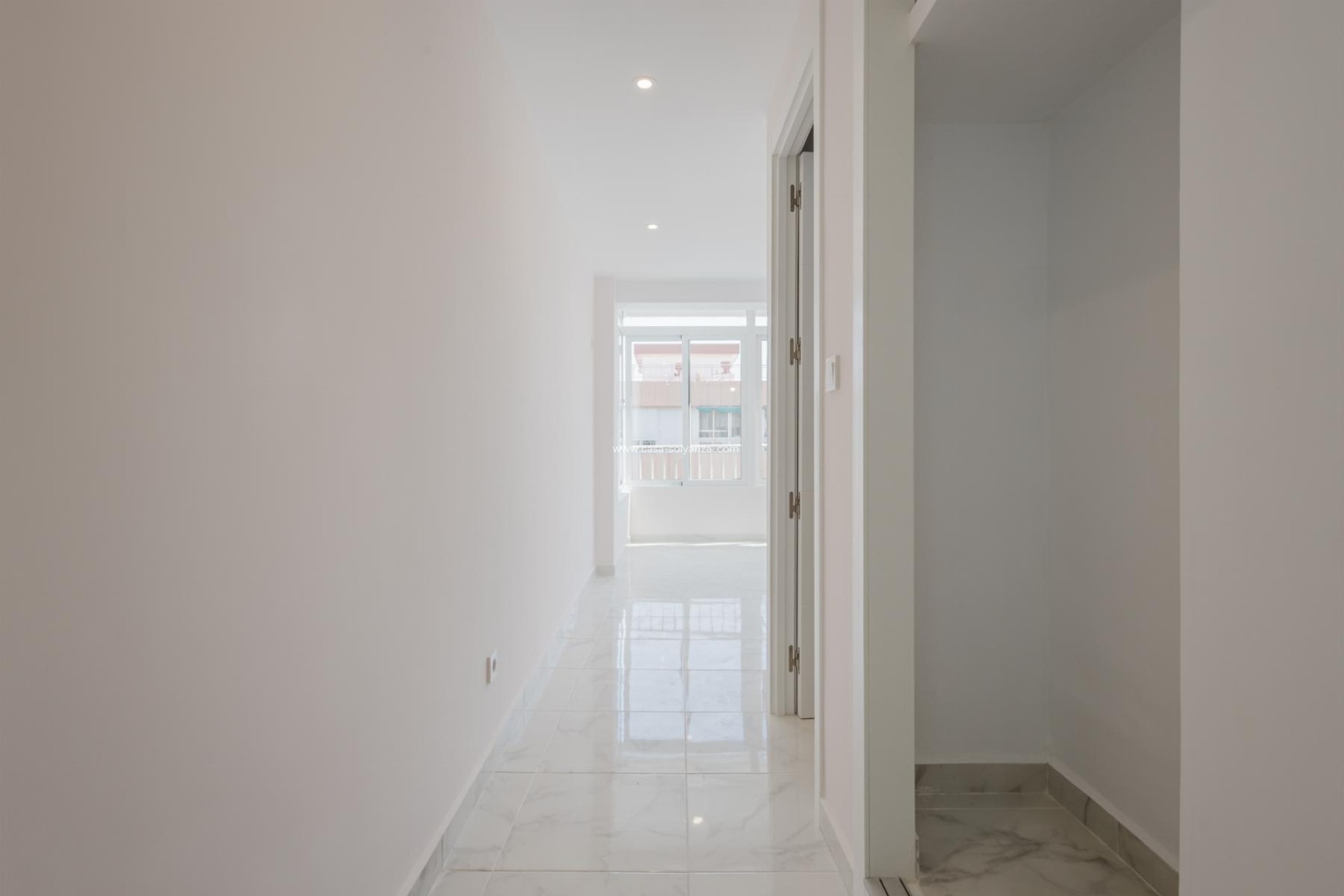 Reventa - Apartamento / piso - Torrevieja - Playa de La Acequion
