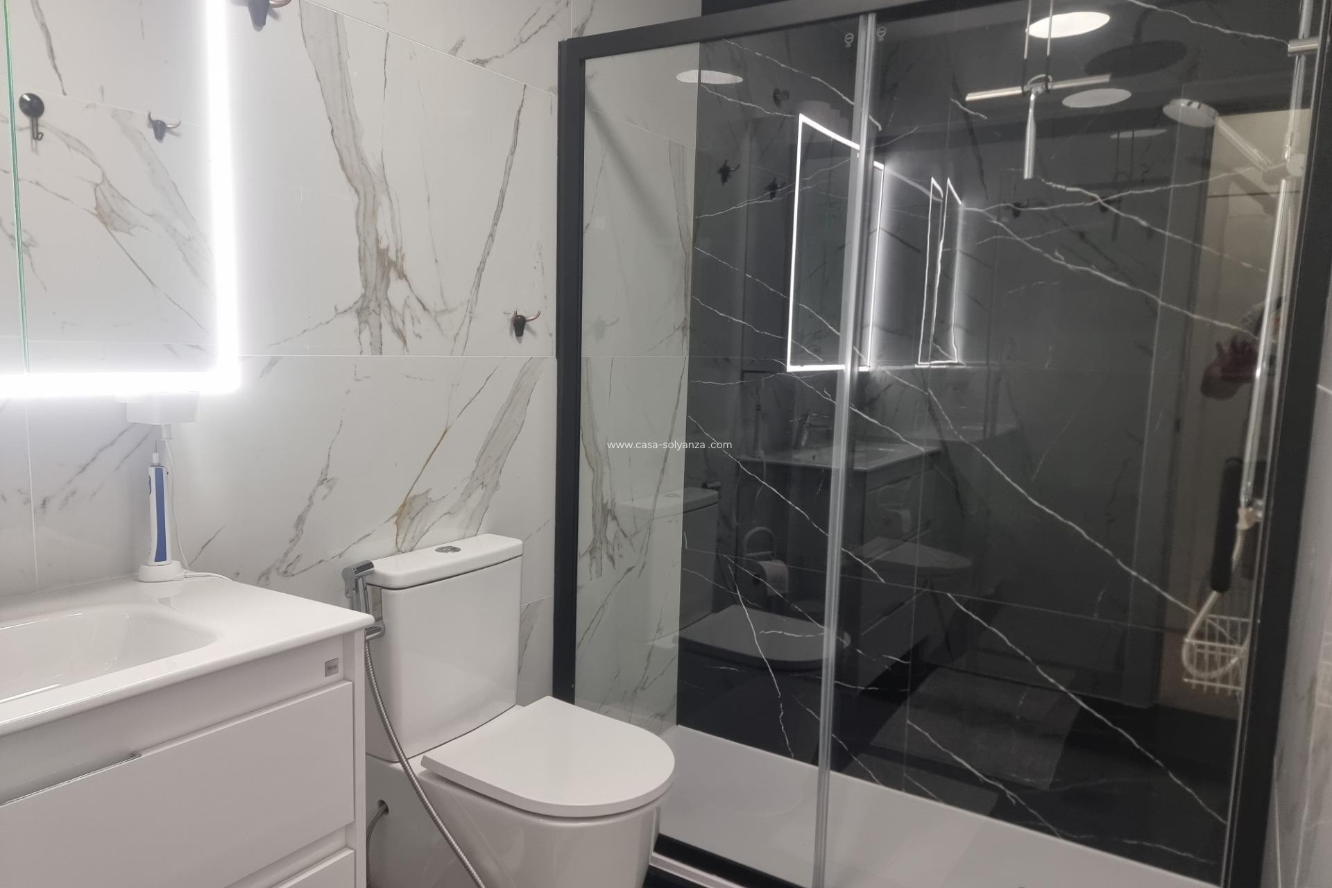 Reventa - Apartamento / piso - Torrevieja - Playa de los Locos