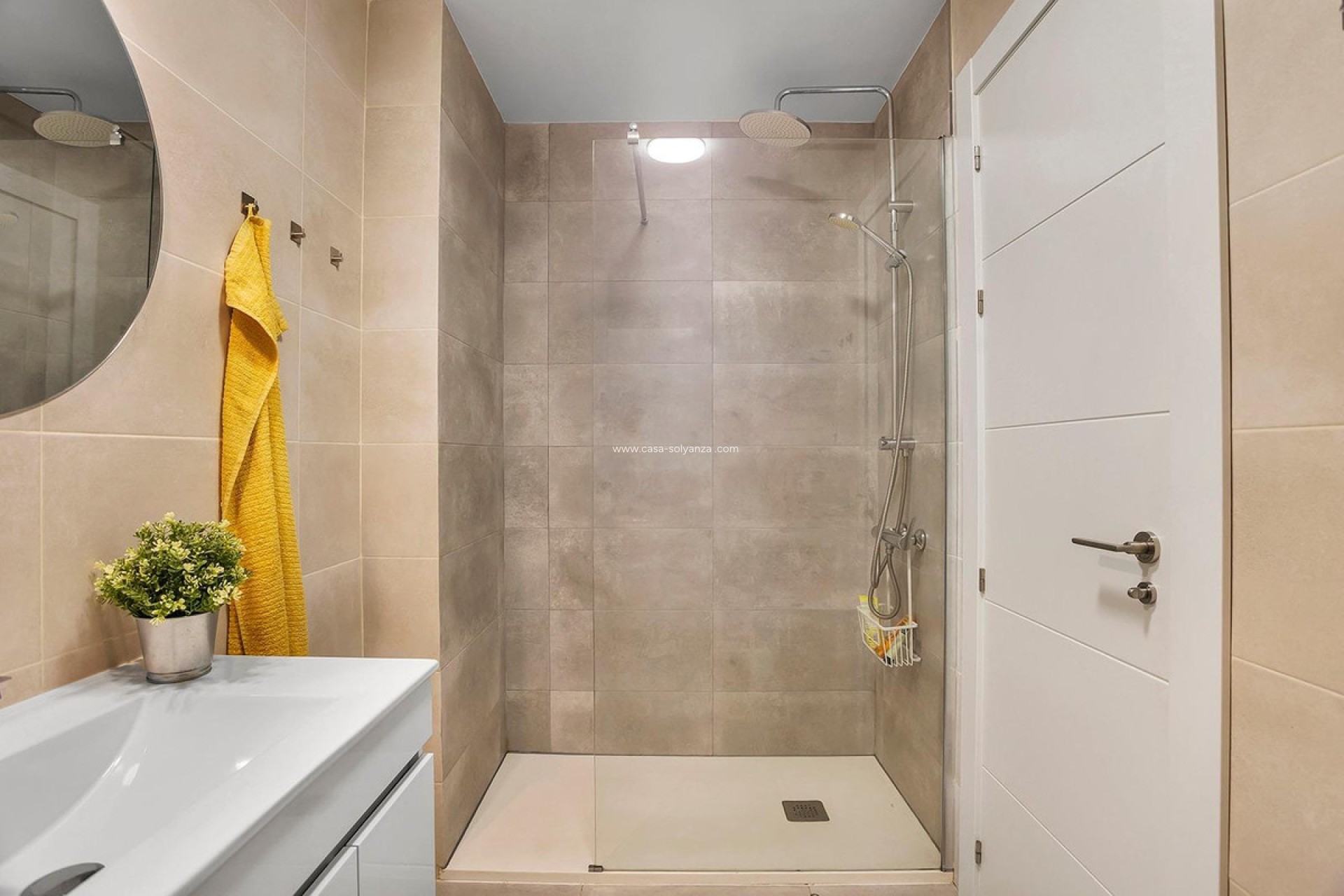 Reventa - Apartamento / piso - Torrevieja - Playa de los Locos