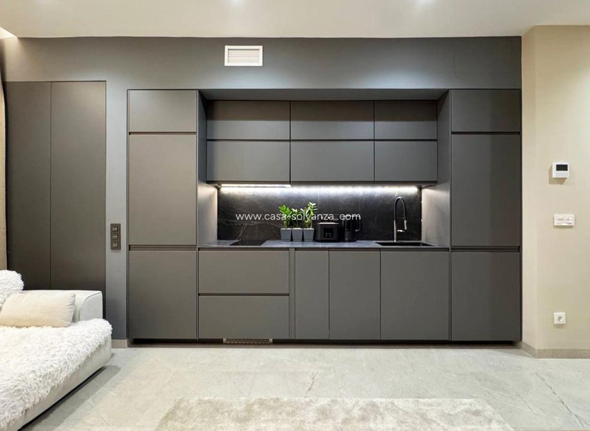 Reventa - Apartamento / piso - Torrevieja - Playa de los Locos