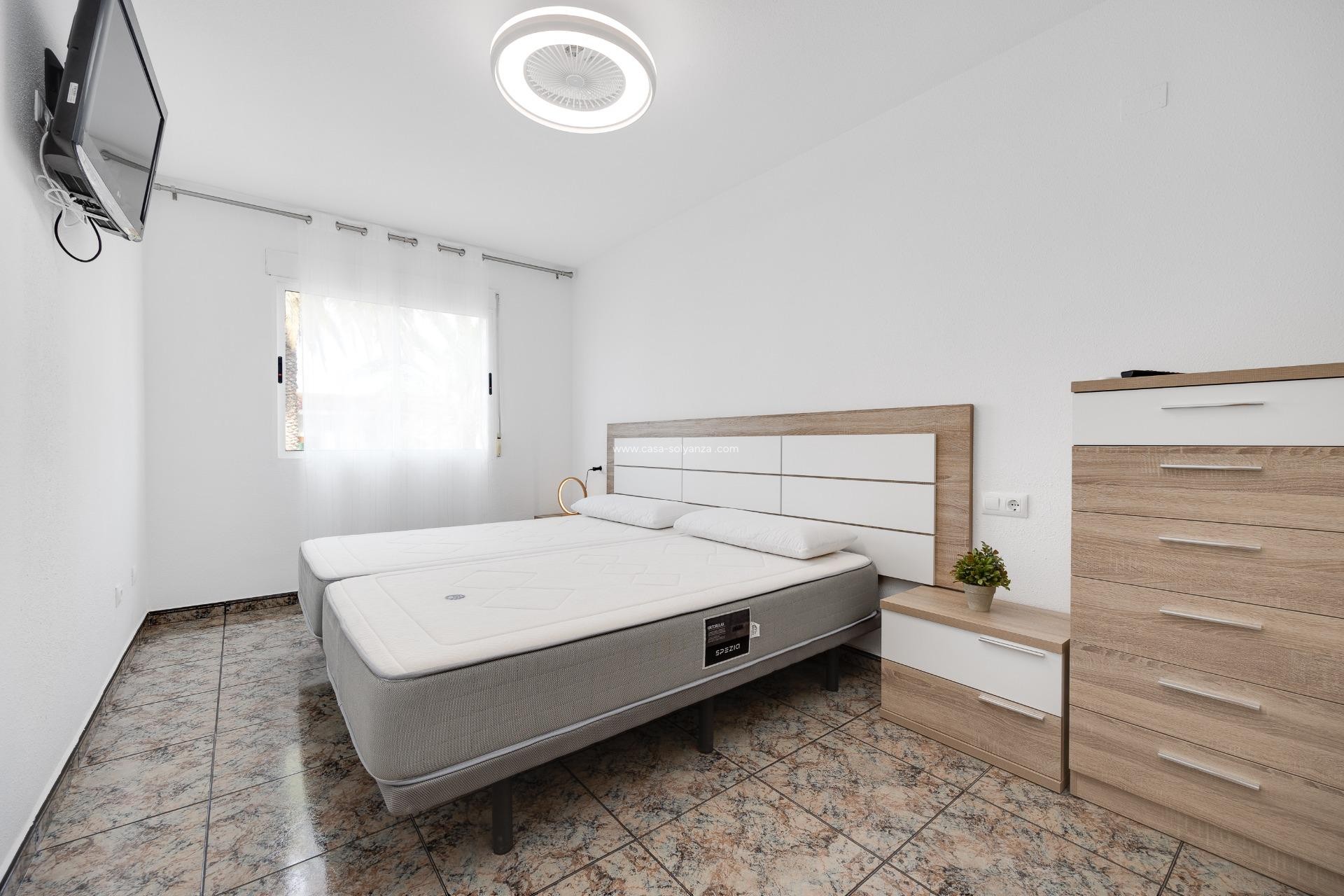 Reventa - Apartamento / piso - Torrevieja - Playa De Los Naufragos