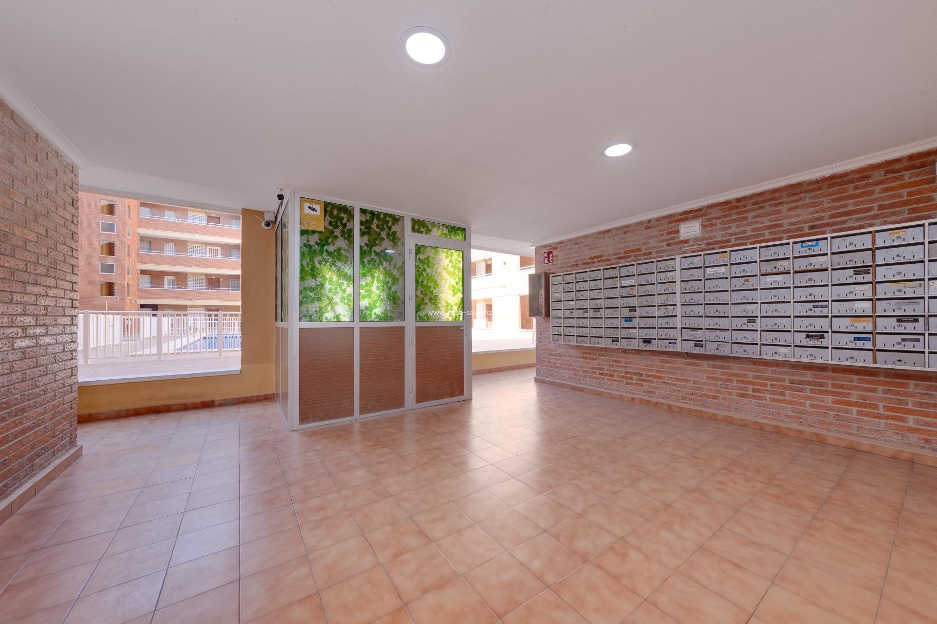 Reventa - Apartamento / piso - Torrevieja - Playa De Los Naufragos